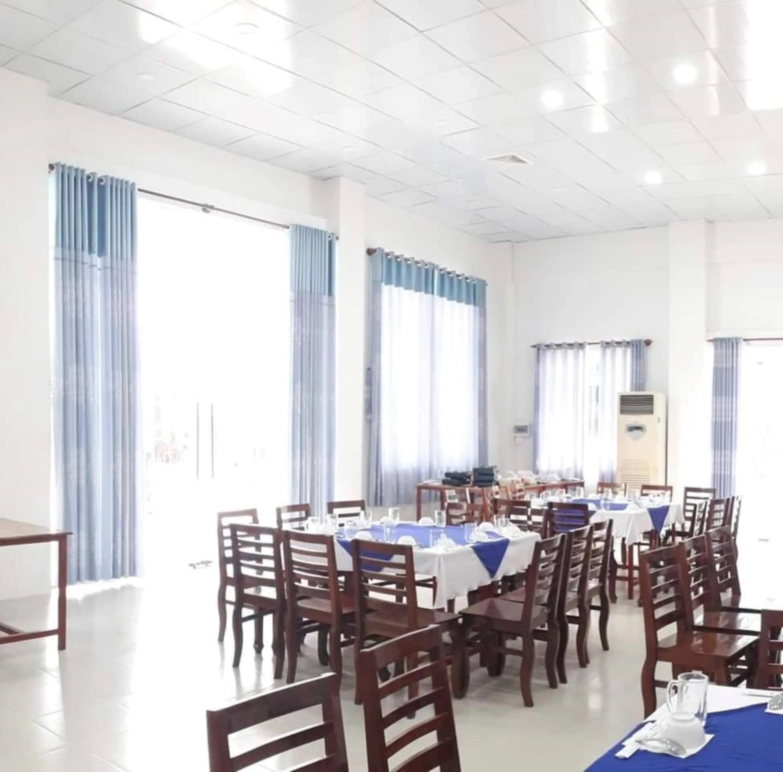 Dining area in Khách Sạn Ngọc Hân