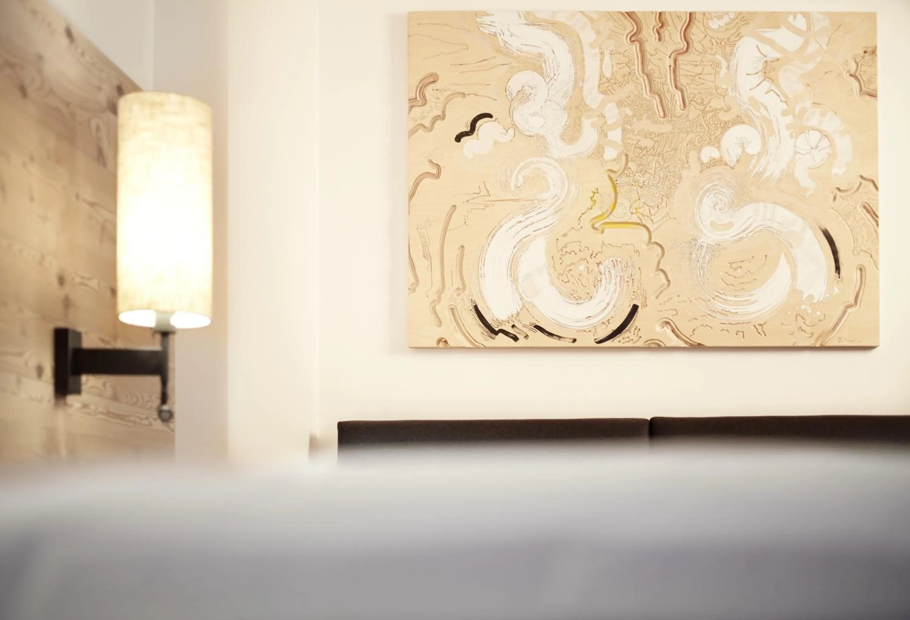 Bed in ArtHotel Anterleghes - Gardenahotels