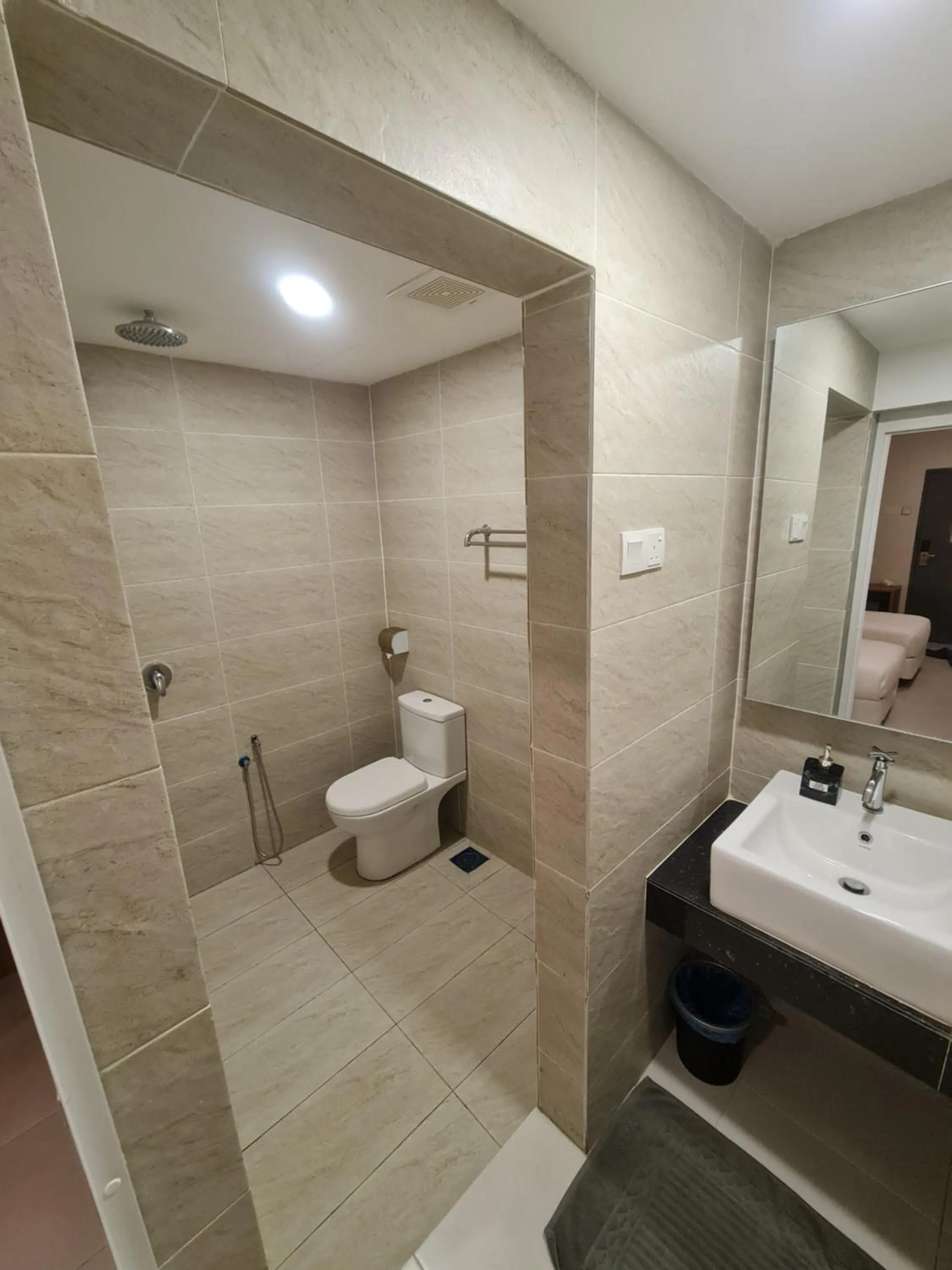 Shower in Ants Hotel