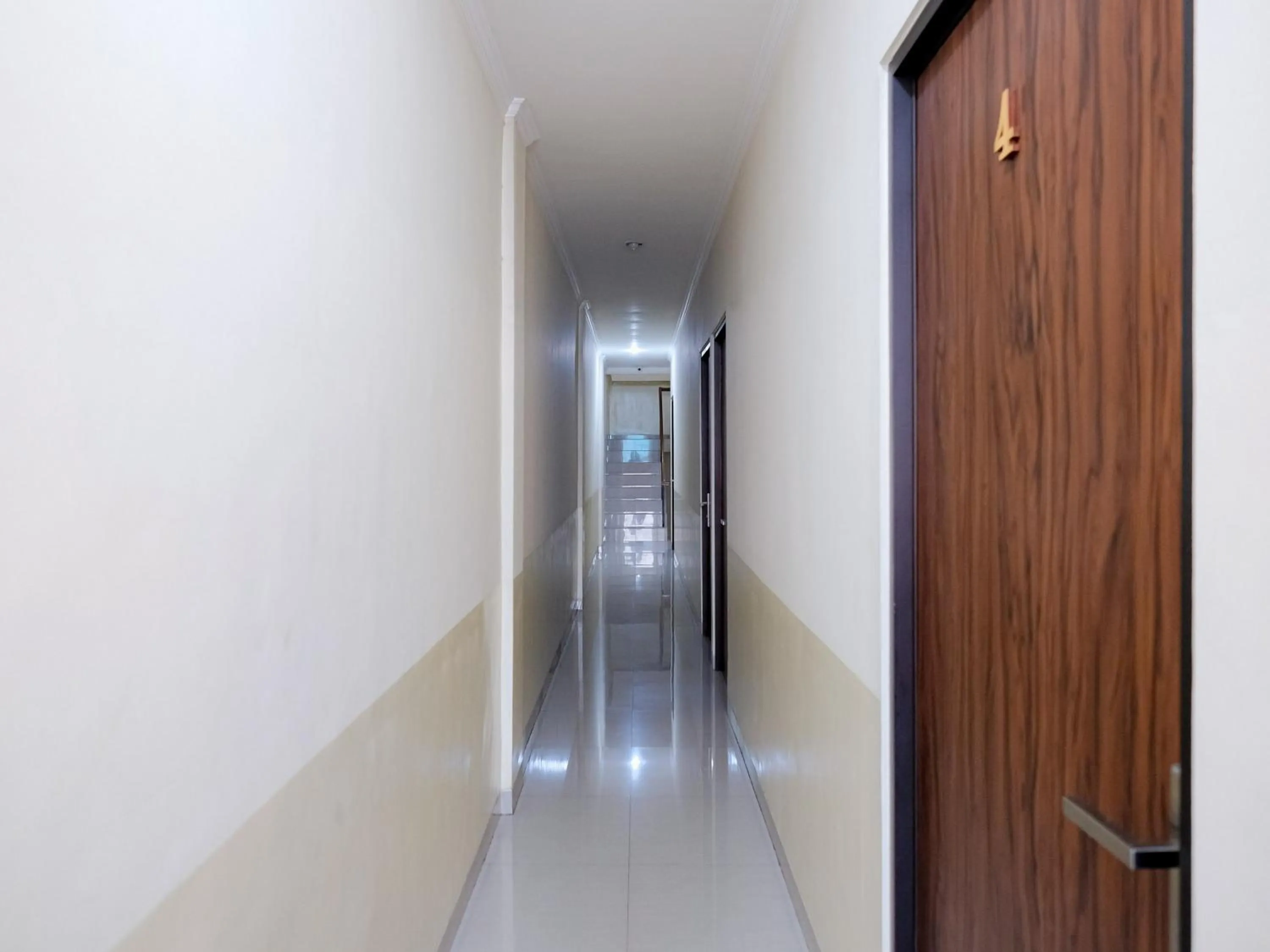 Property building in RedDoorz @ Jalan Biak Roxy Jakarta