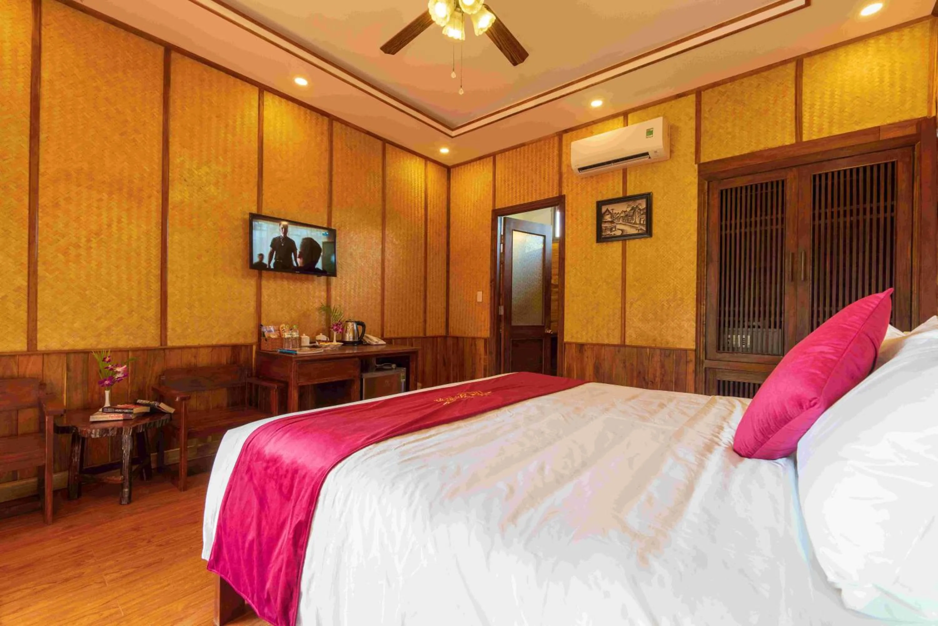 Coffee/tea facilities, Bed in Phu Quoc Bambusa Resort