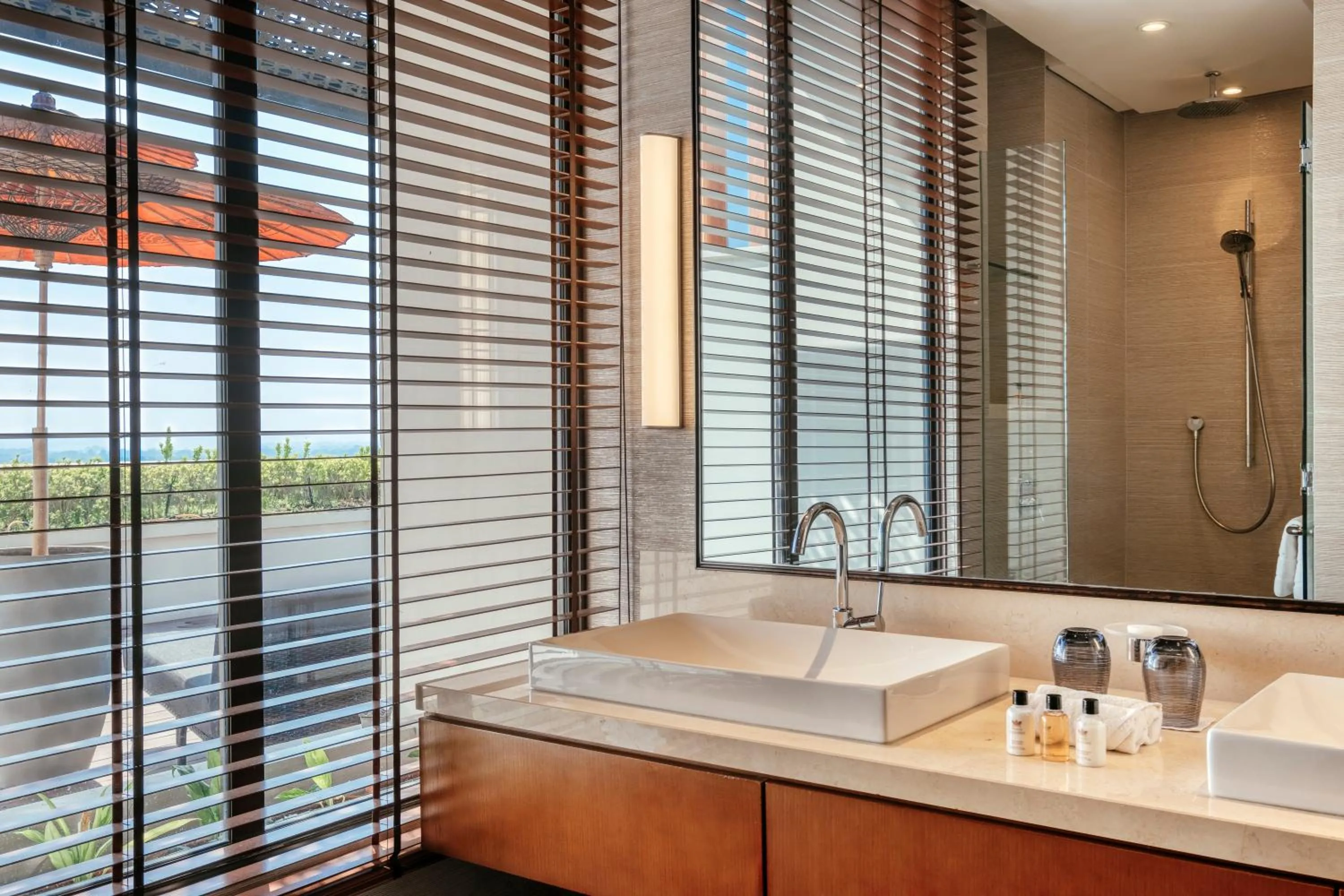 Bathroom in Awei Metta (Yangon)