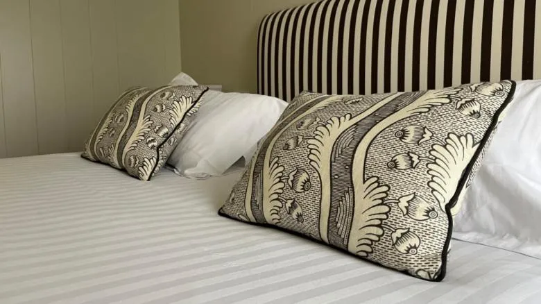 Bedroom, Bed in Hôtel du Golf Saint Lazare