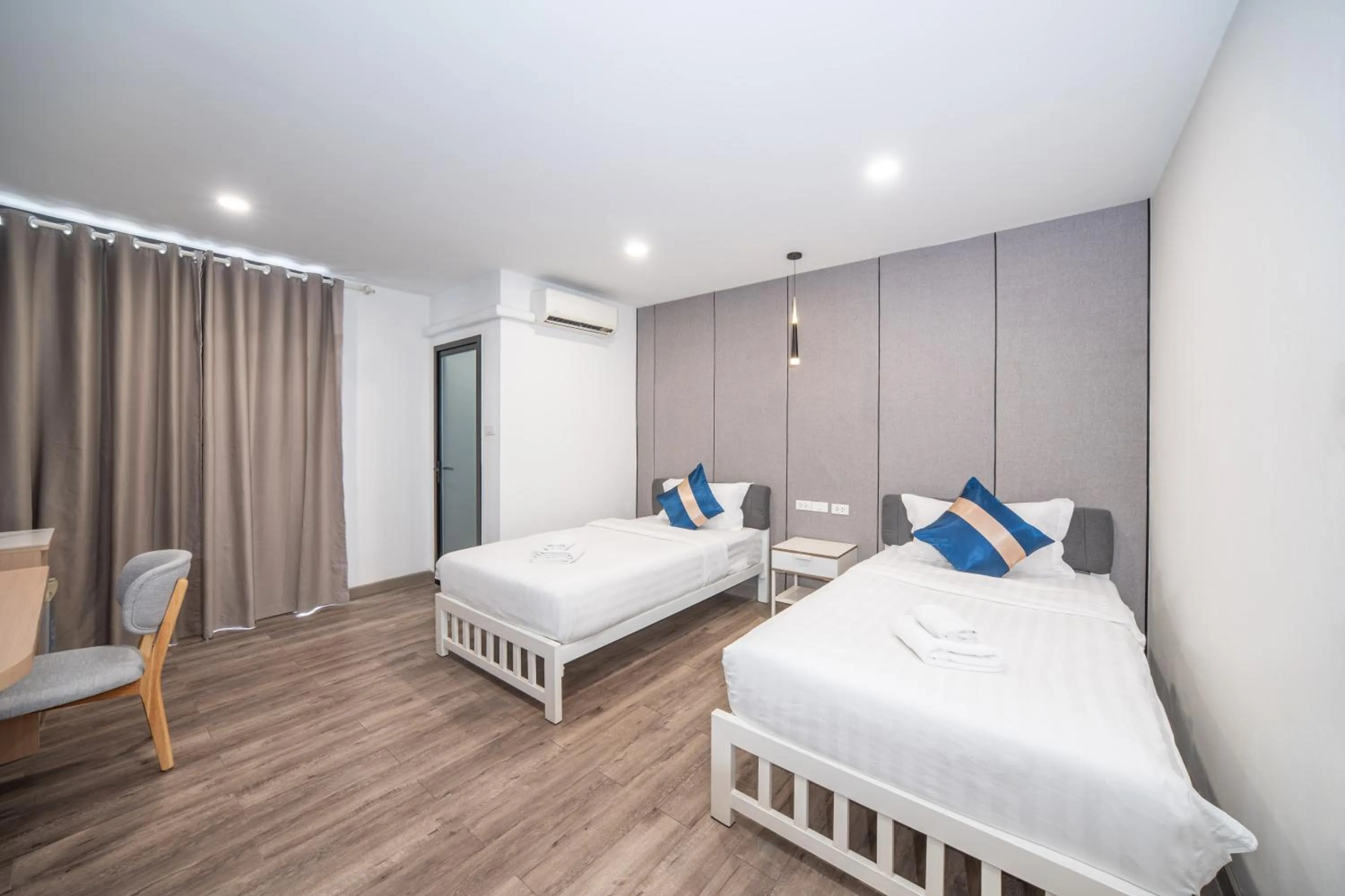 Photo of the whole room, Bed in Moca Hotel