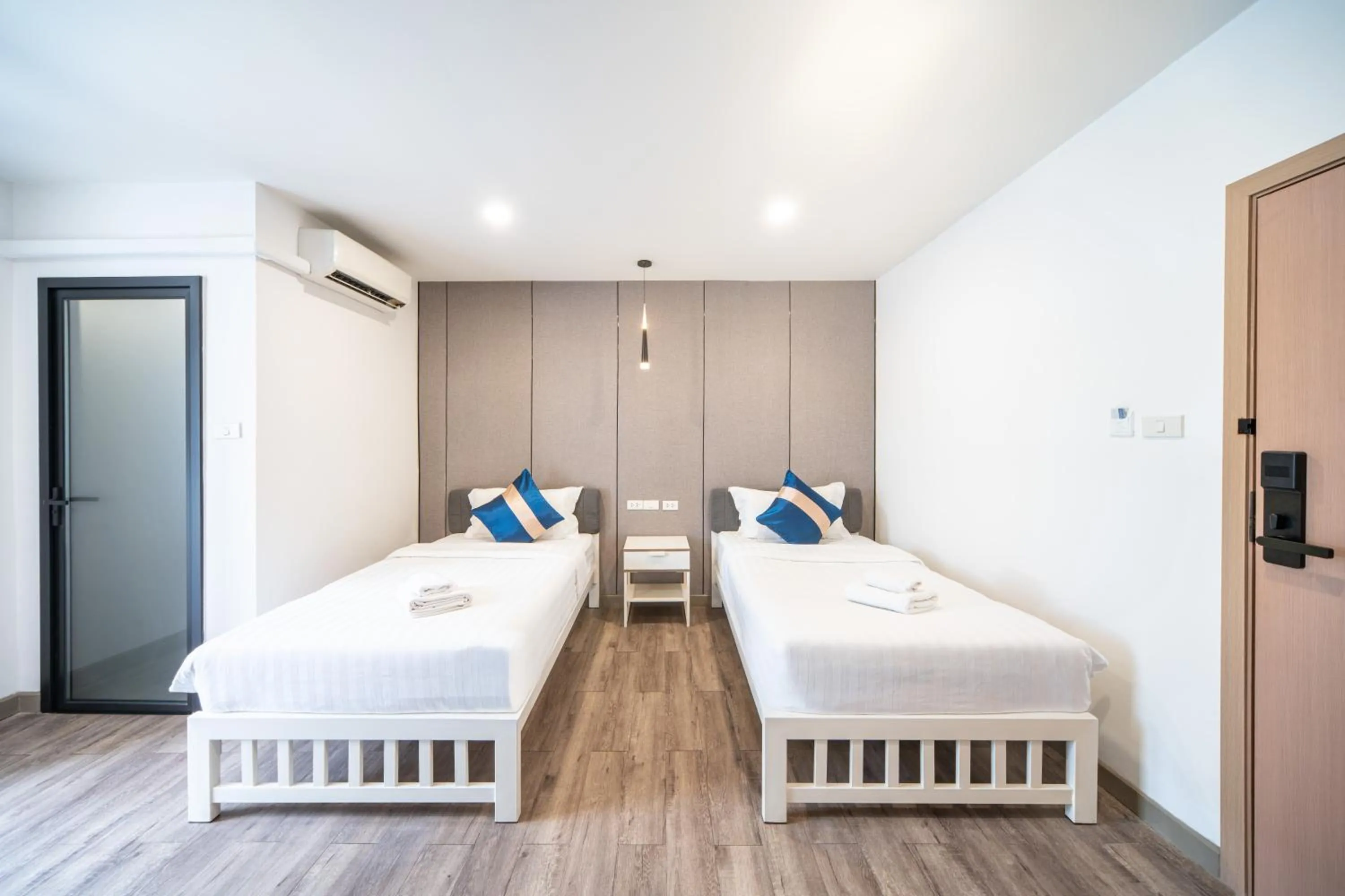 Photo of the whole room, Bed in Moca Hotel