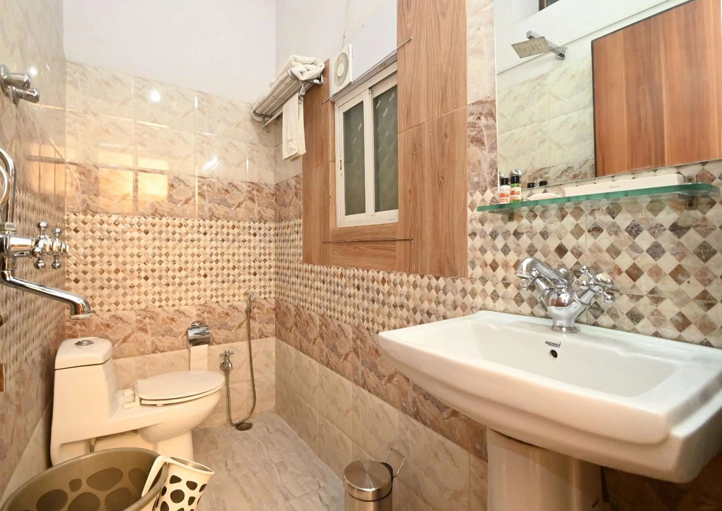 Virasat Mahal Heritage Hotel-Jaipur City Center