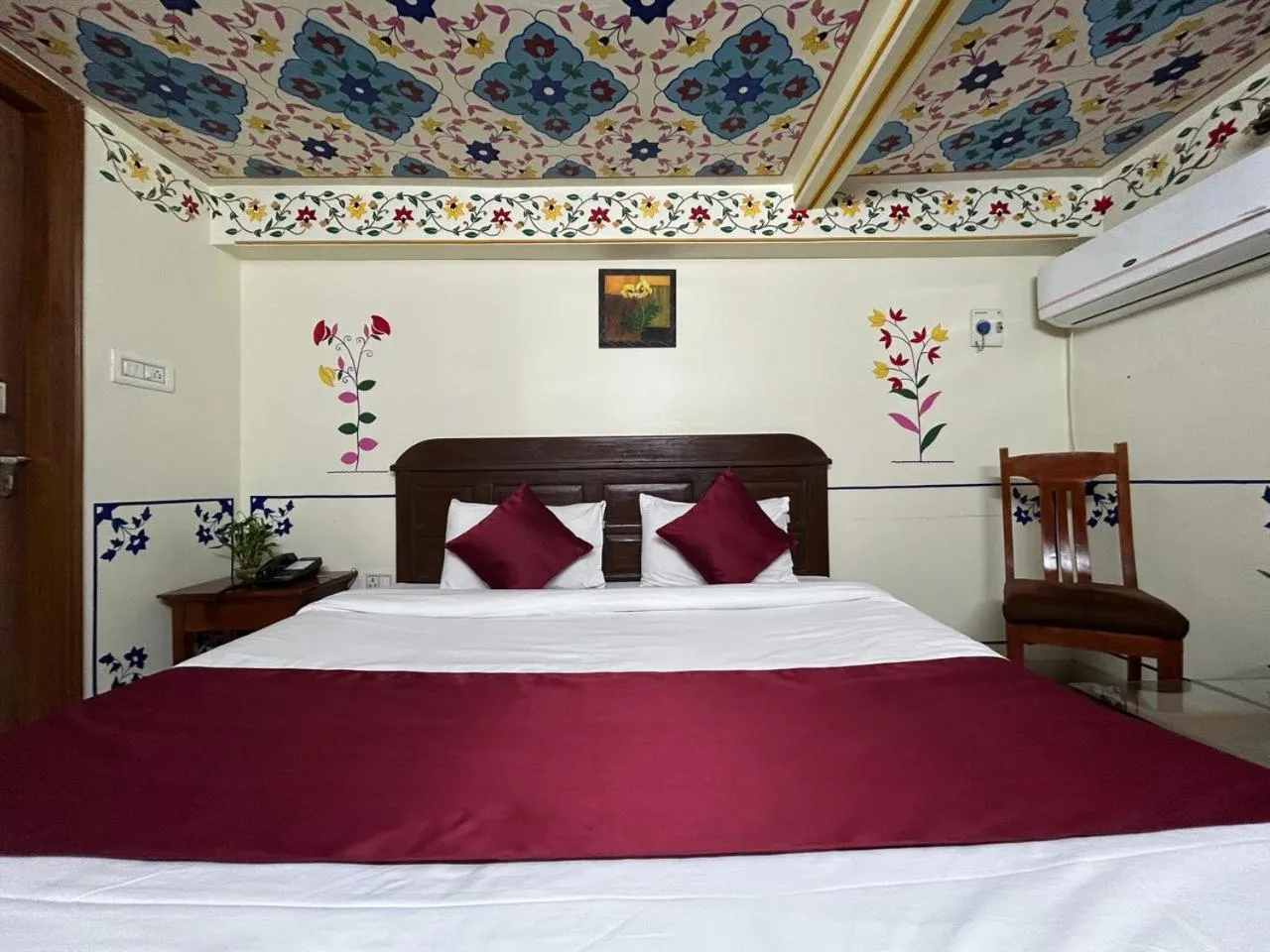 Bed in Virasat Mahal Heritage Hotel-Jaipur City Center