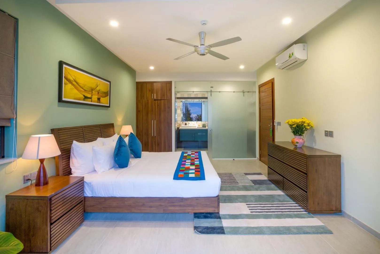 Bed in Beach Haven Suites Hội An Apartment