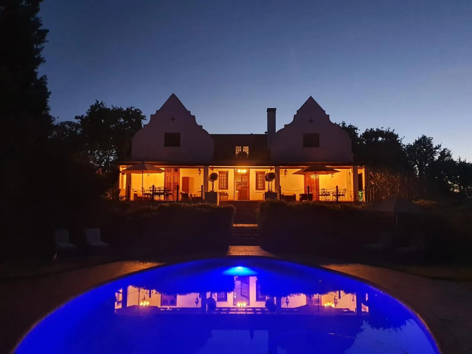 Property building in Vredenburg Manor House