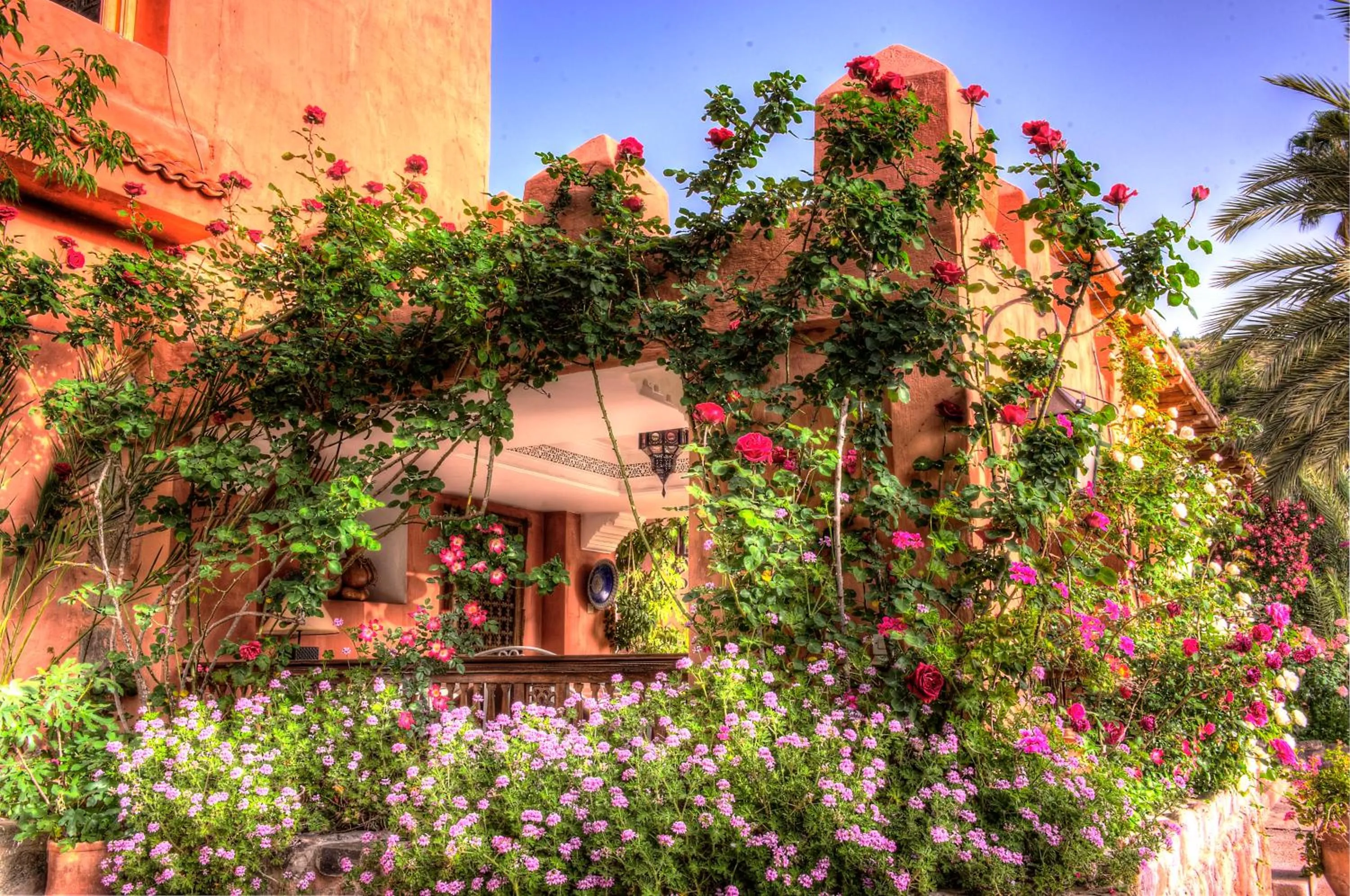 Patio in Domaine de la Roseraie Resort