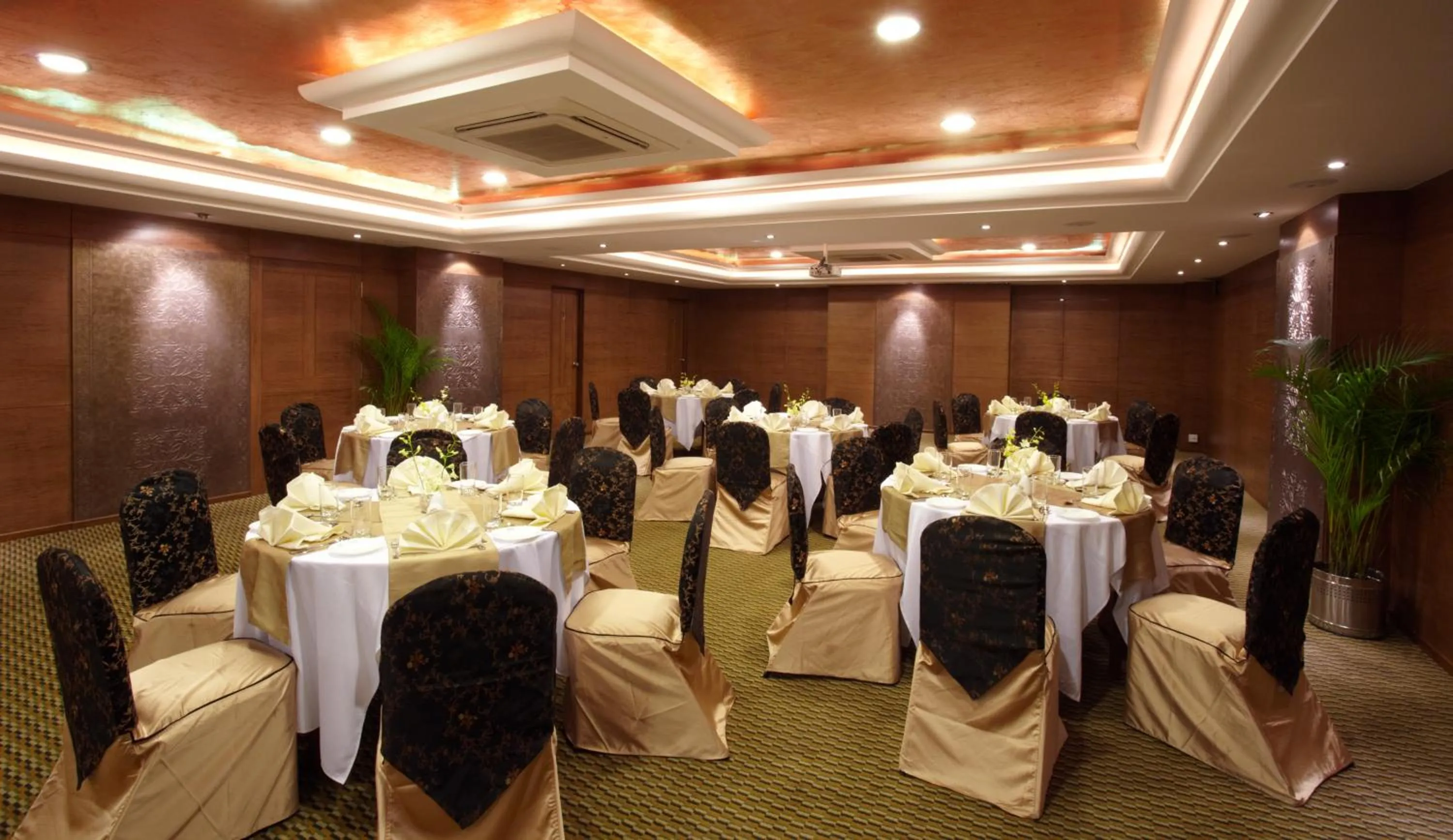 Banquet/Function facilities in The President Hotel