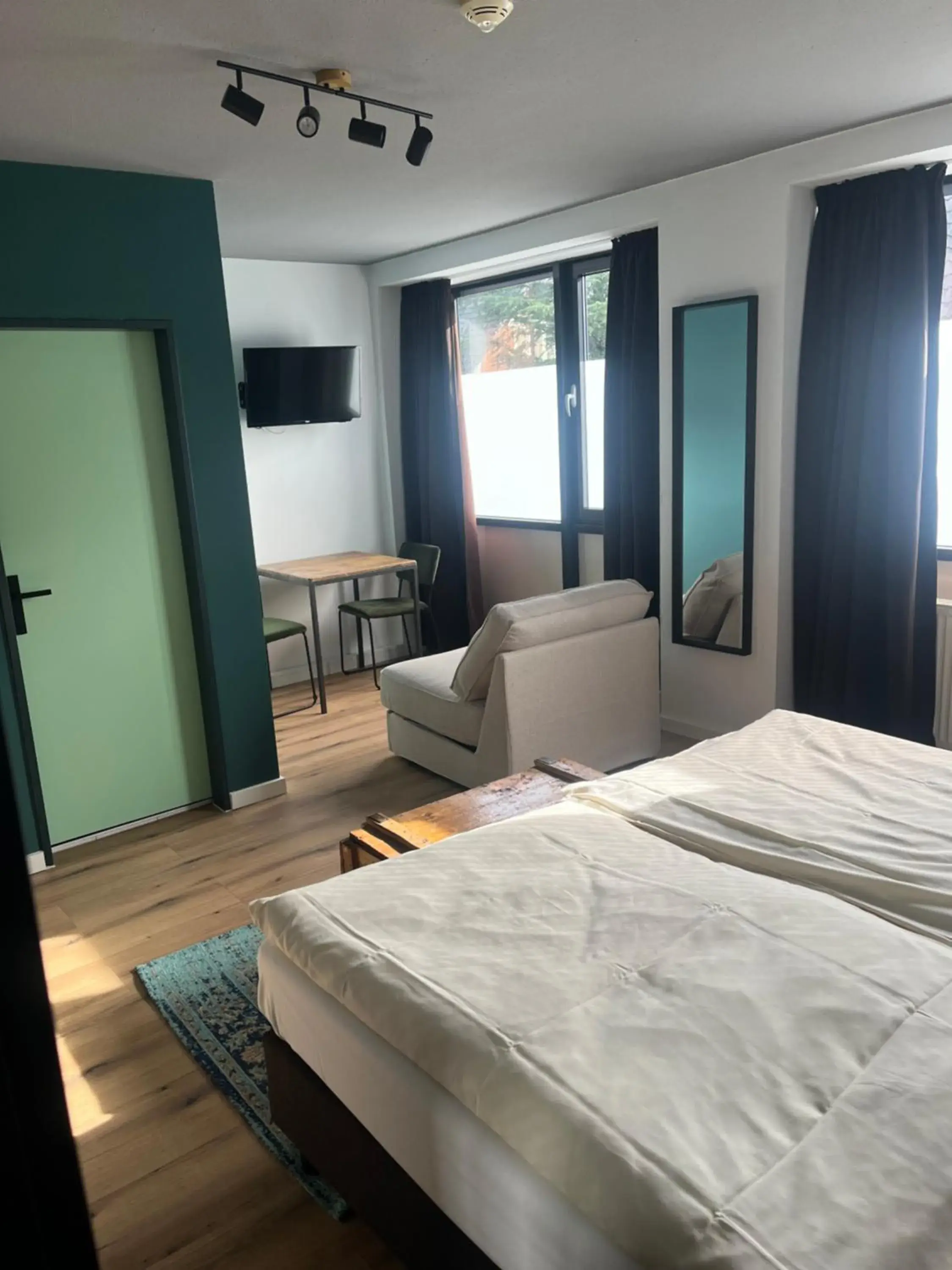 Triple Room in Airport Hotel Jägerhof Weeze Triple Room in Airport Hotel Jägerhof Weeze