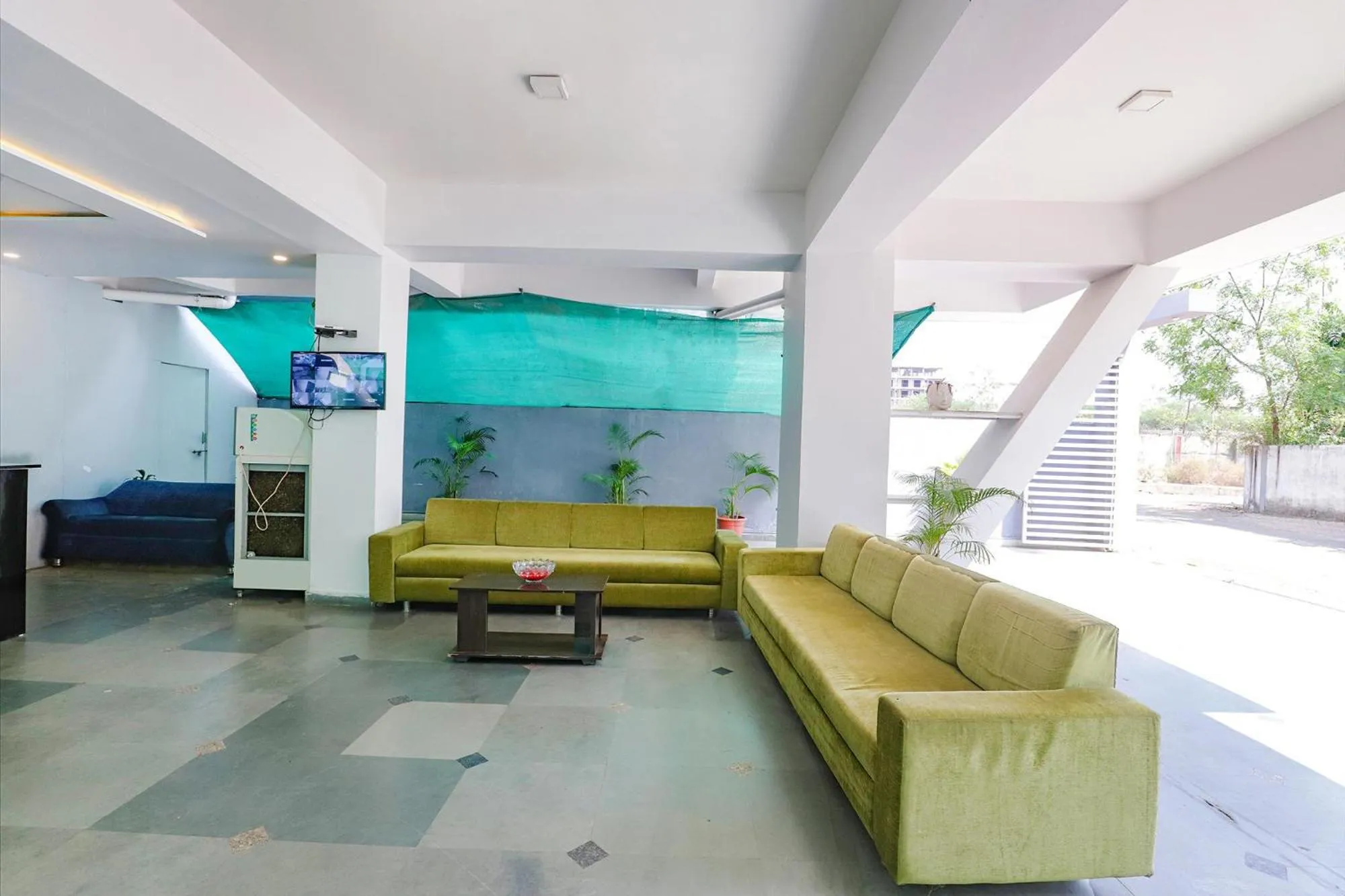 Seating area in Via Osca Inn