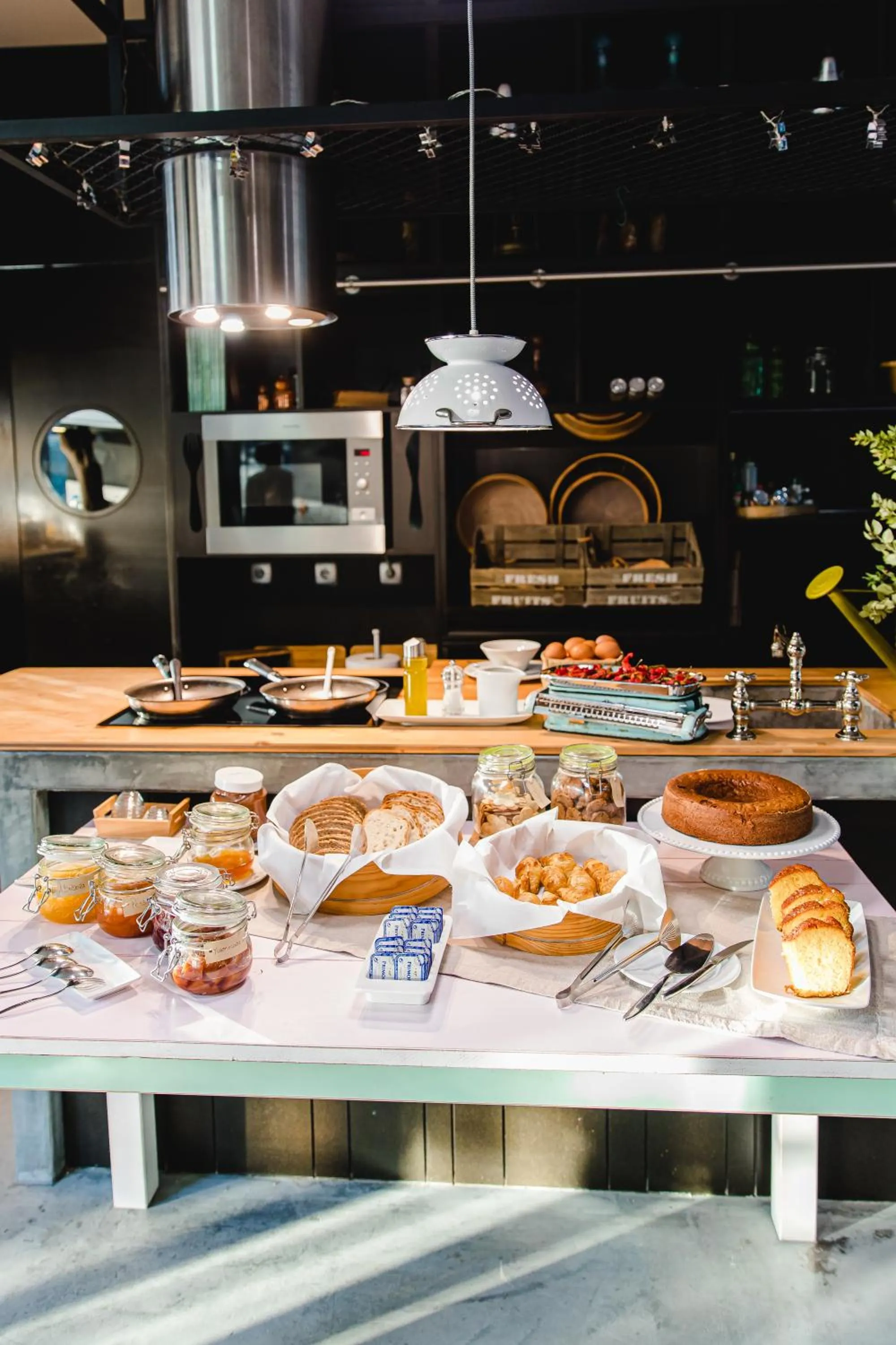 Restaurant/places to eat in Cooking and Nature - Emotional Hotel