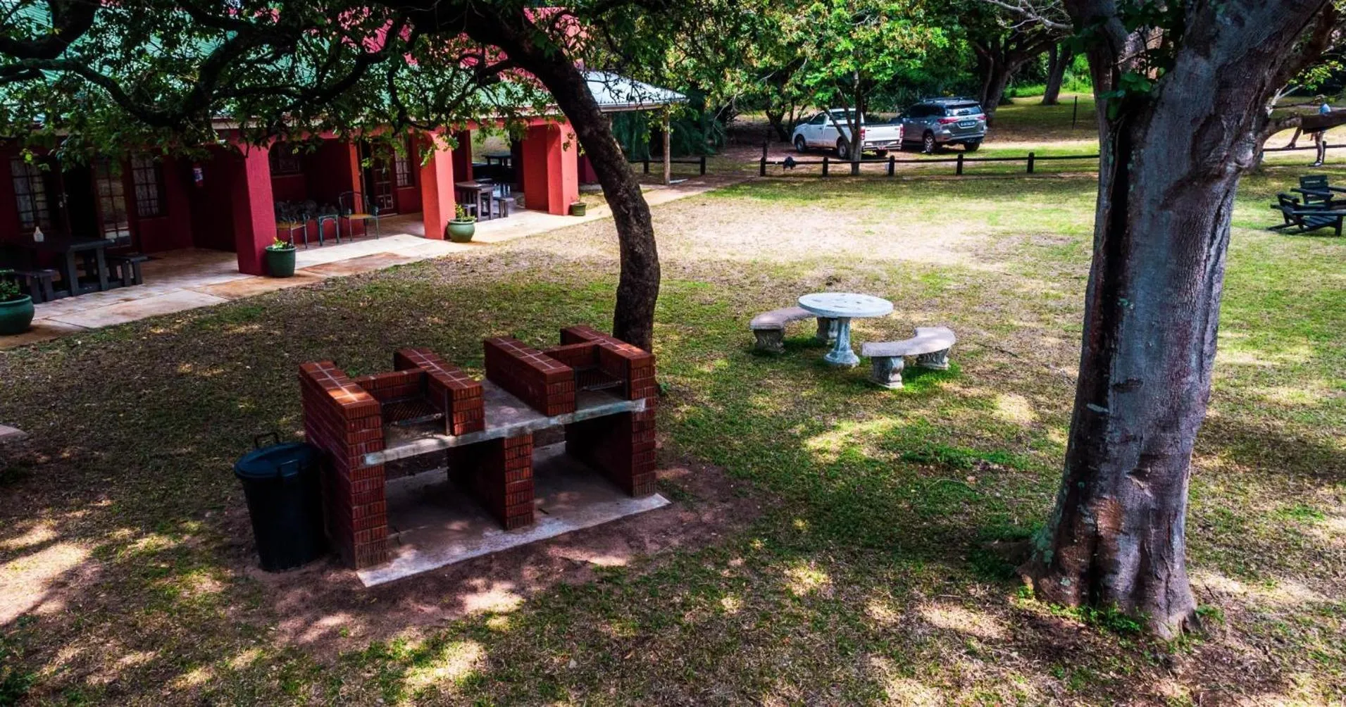 BBQ facilities in Gooderson Bushlands Game Lodge