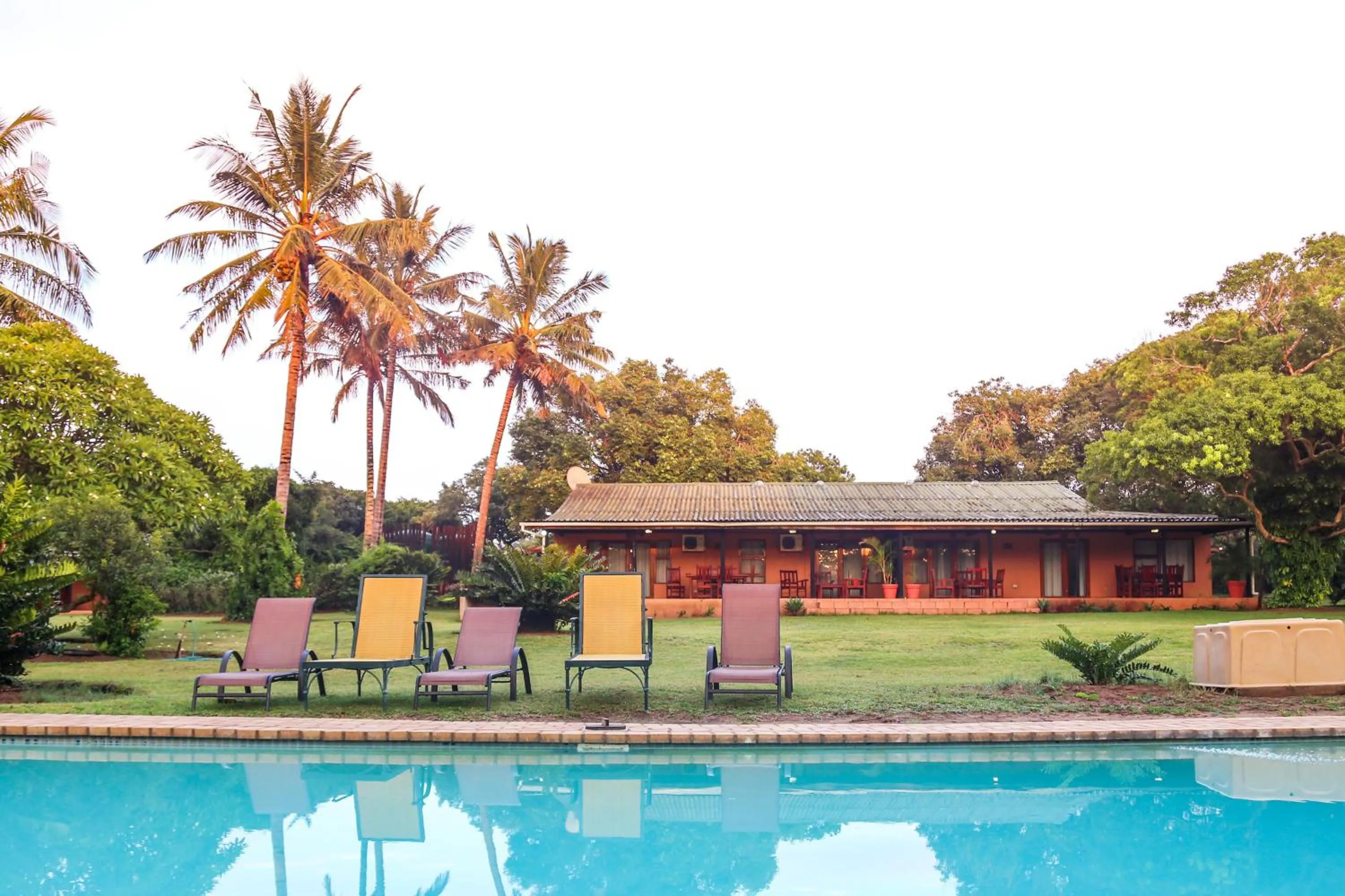 Swimming pool in Gooderson Bushlands Game Lodge
