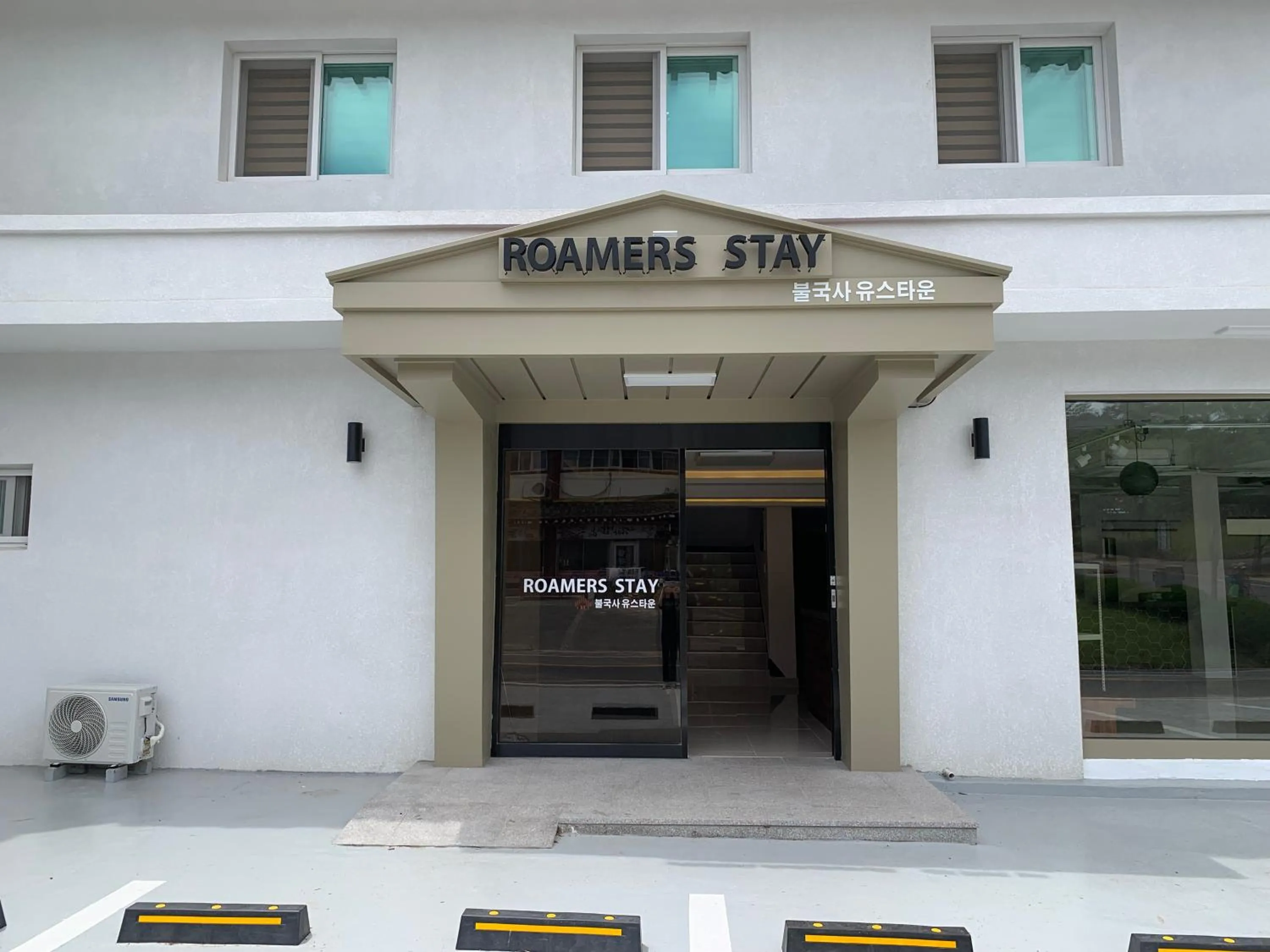 Facade/entrance in Gyeongju Roamers Stay