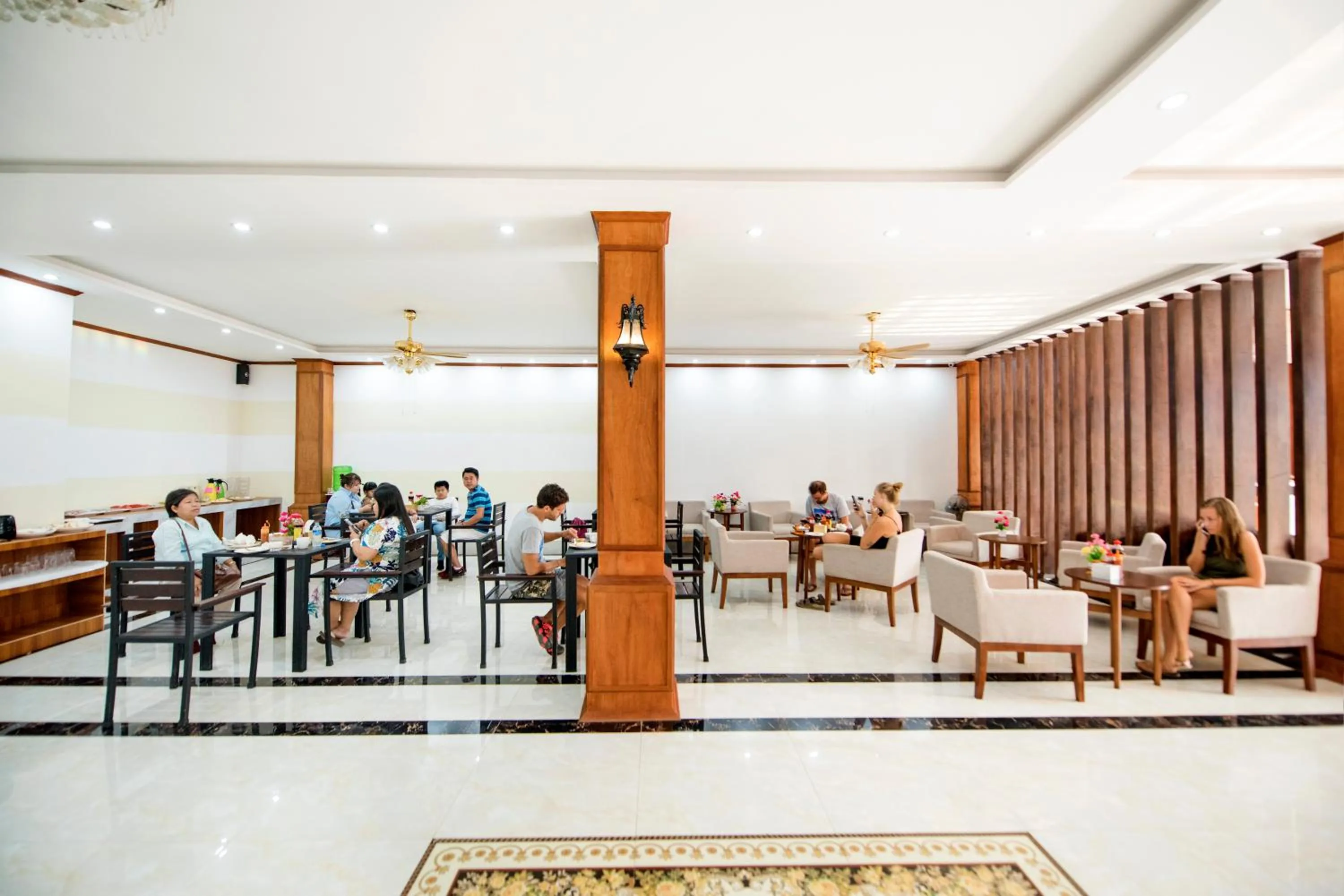 Premier Vang Vieng Hotel