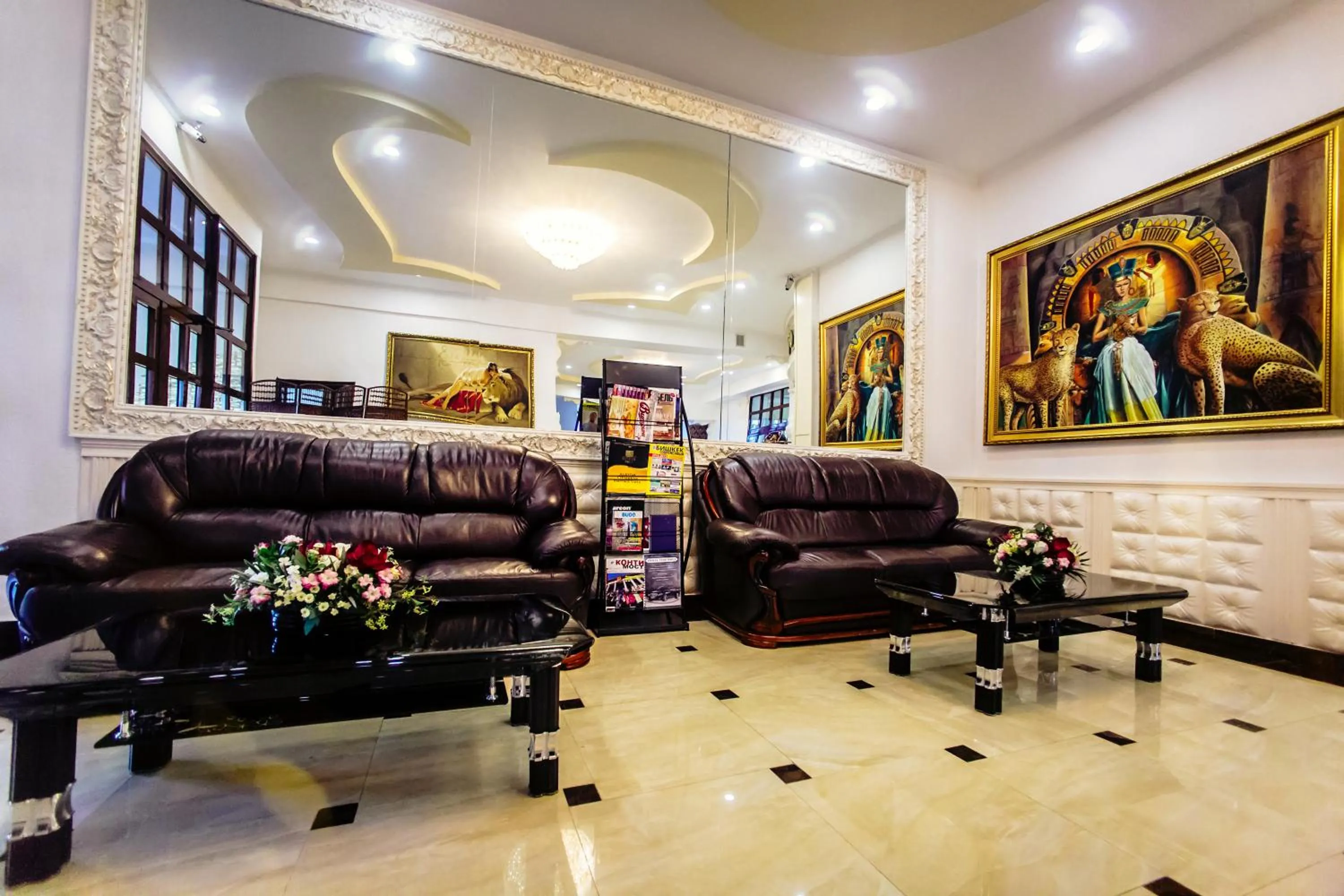 Lounge or bar in Grand Hotel