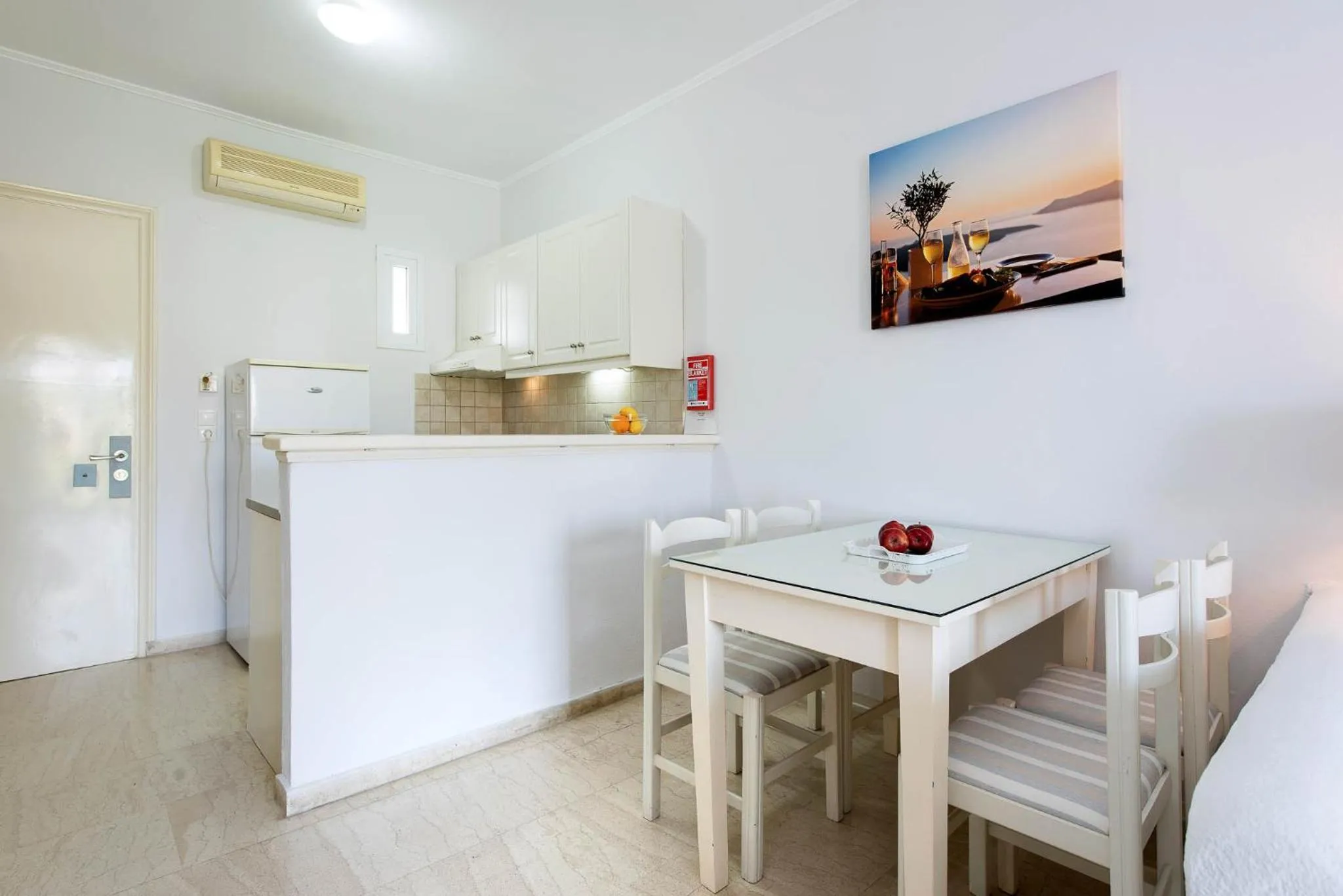 Kitchen or kitchenette in Balaris Apartments