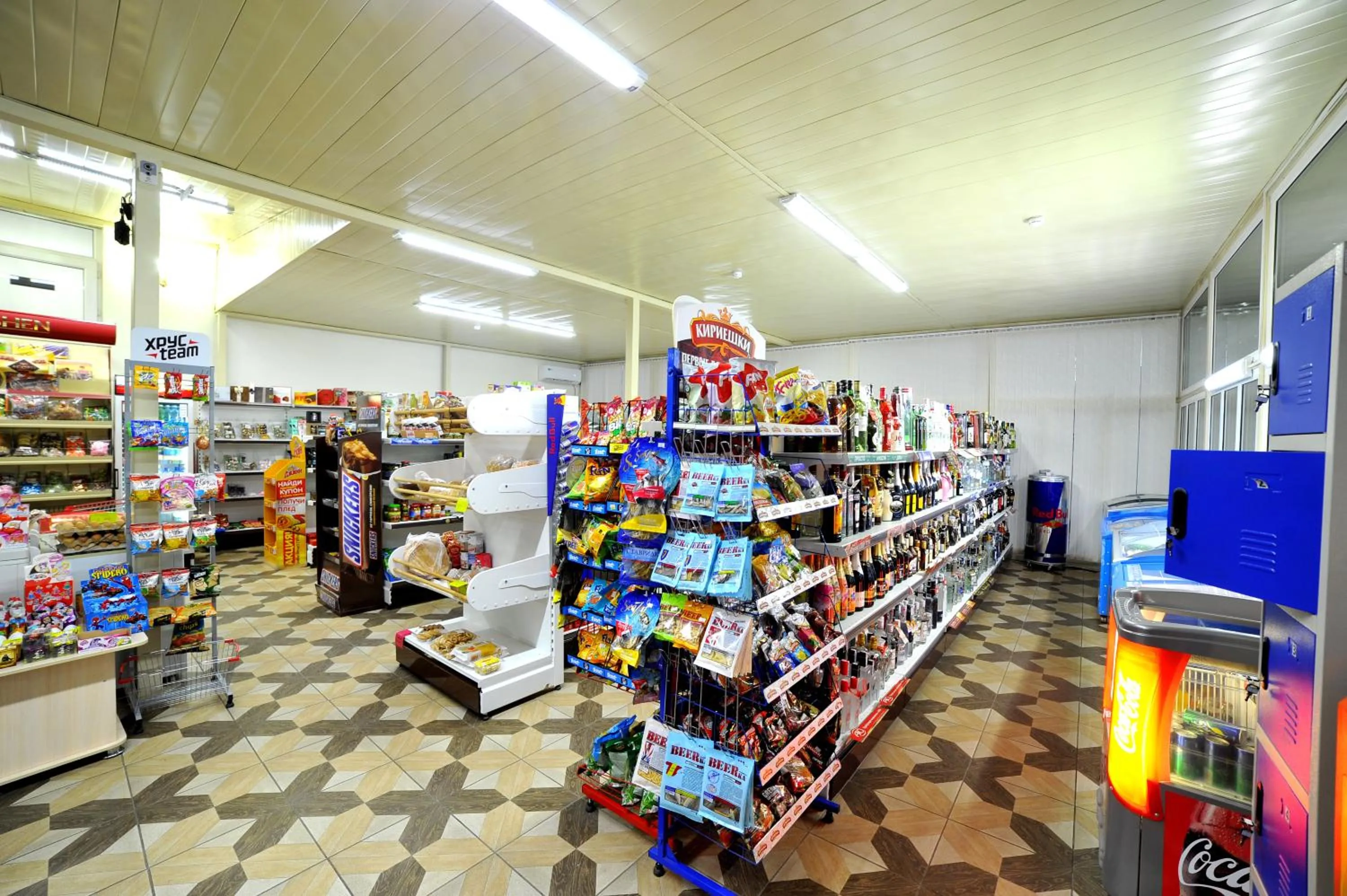 On-site shops in Rich Hotel