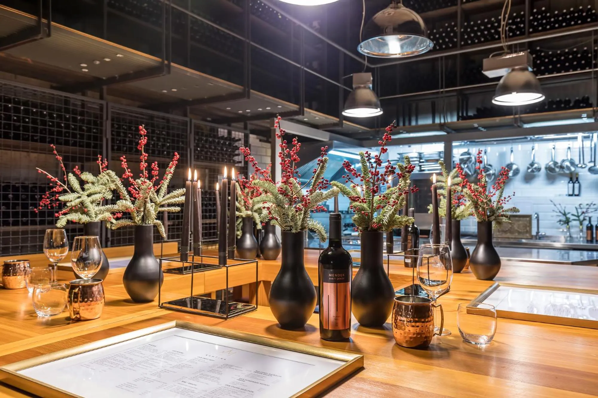 Restaurant/places to eat in MM House - self check-in