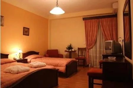 Bed in Hotel Siatista