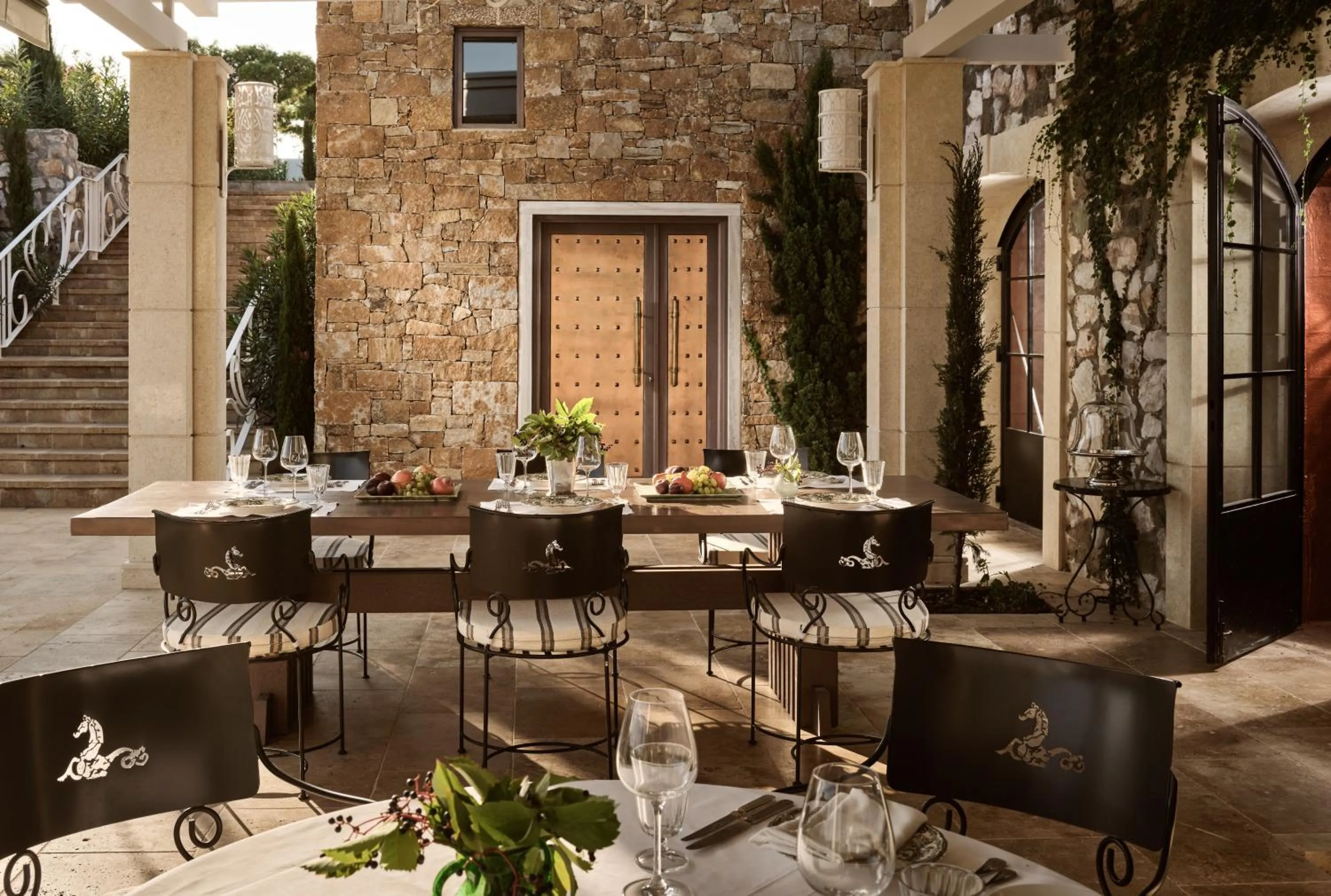 Restaurant/places to eat in The Danai