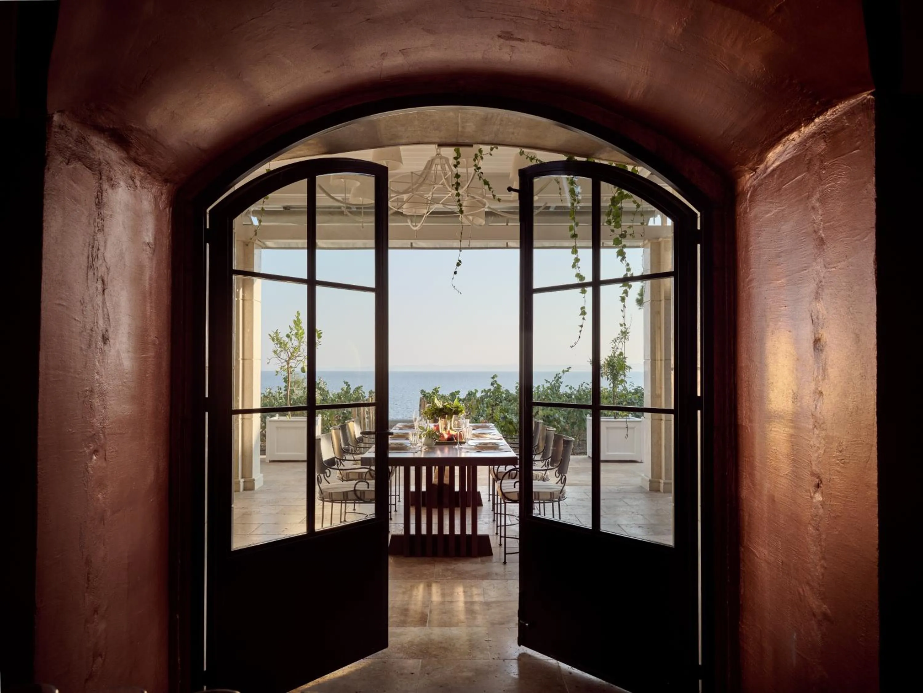 Restaurant/places to eat in The Danai