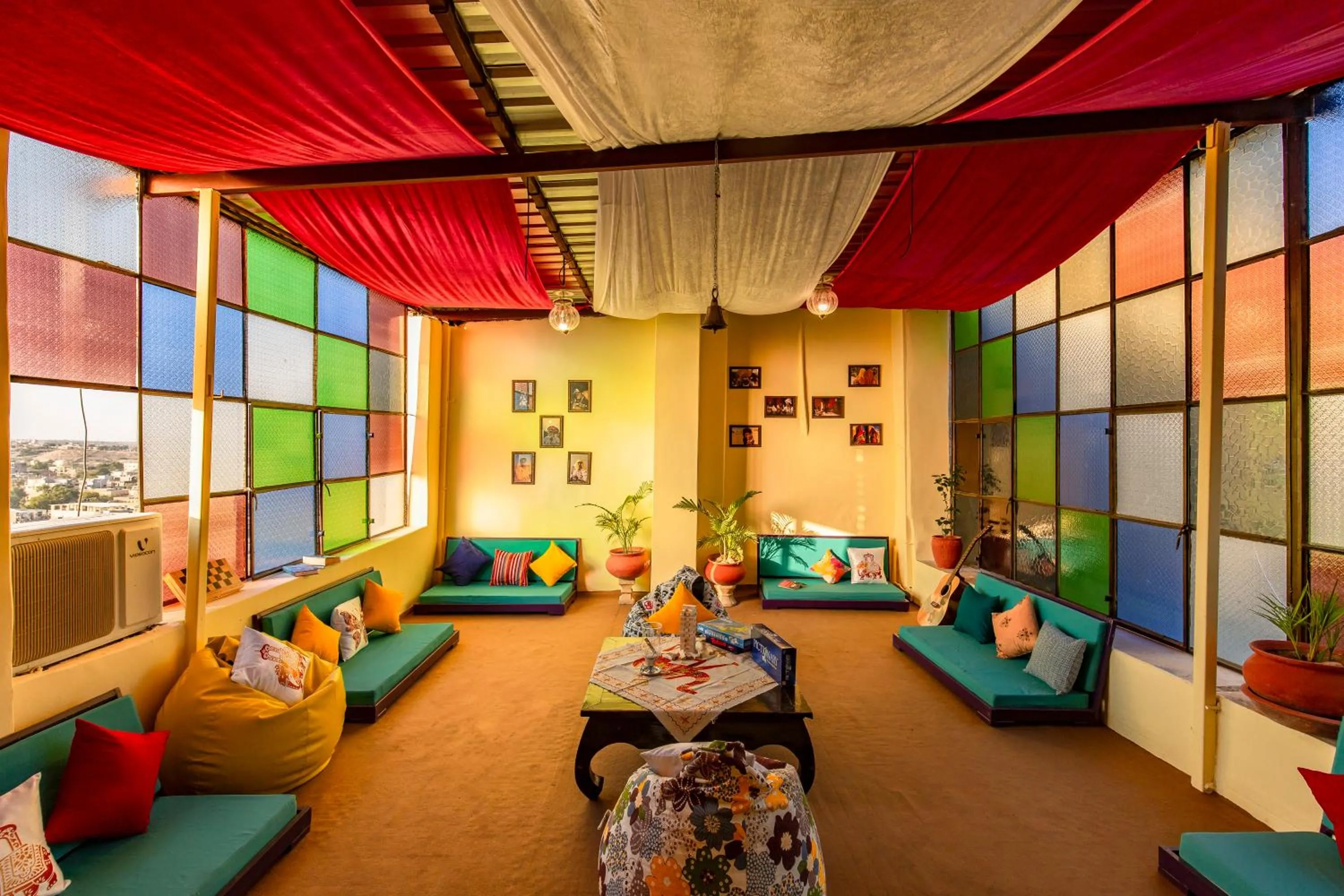 Living room in Zostel Jaisalmer