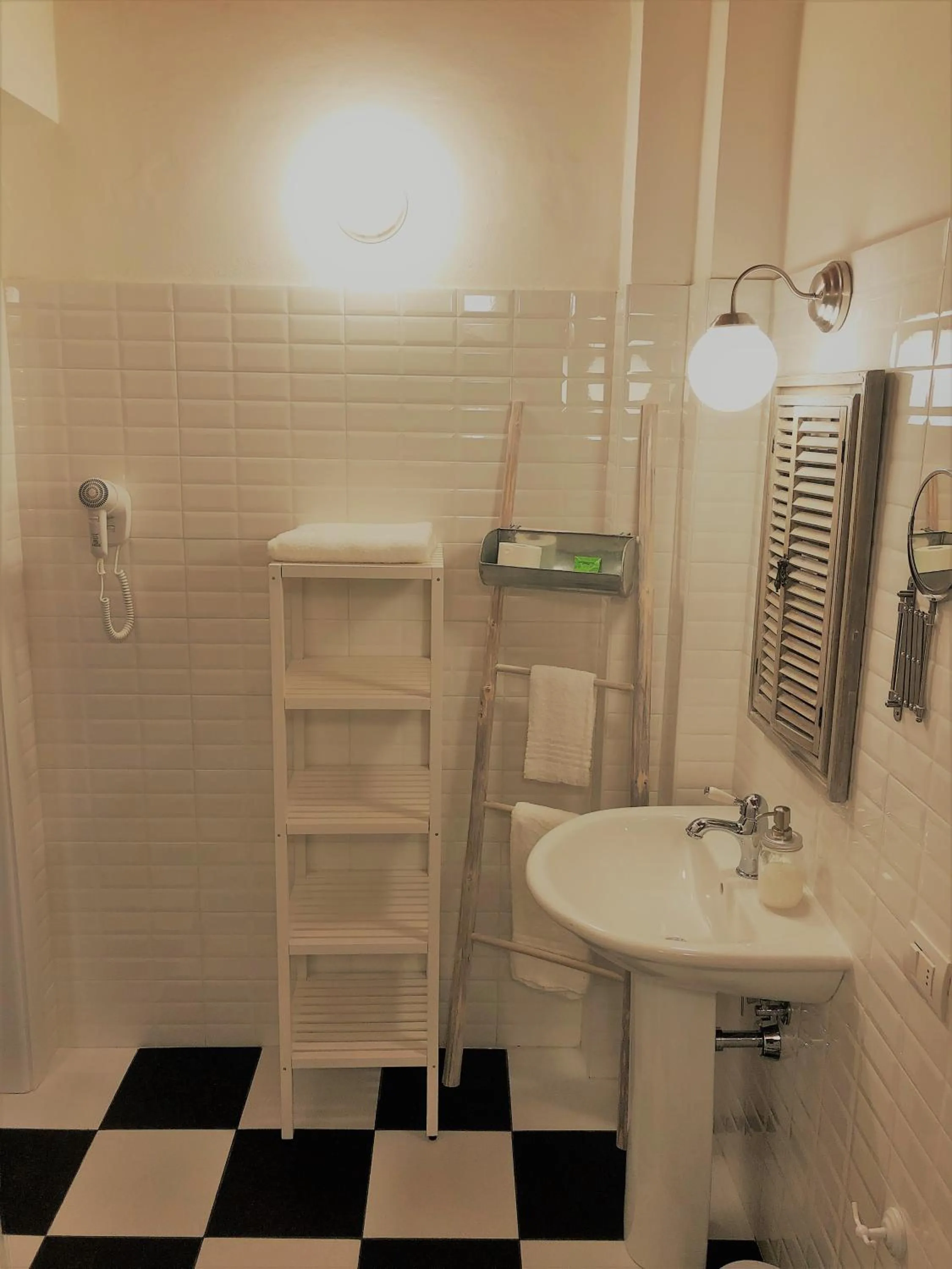 Bathroom in Il Contado -room and breakfast-