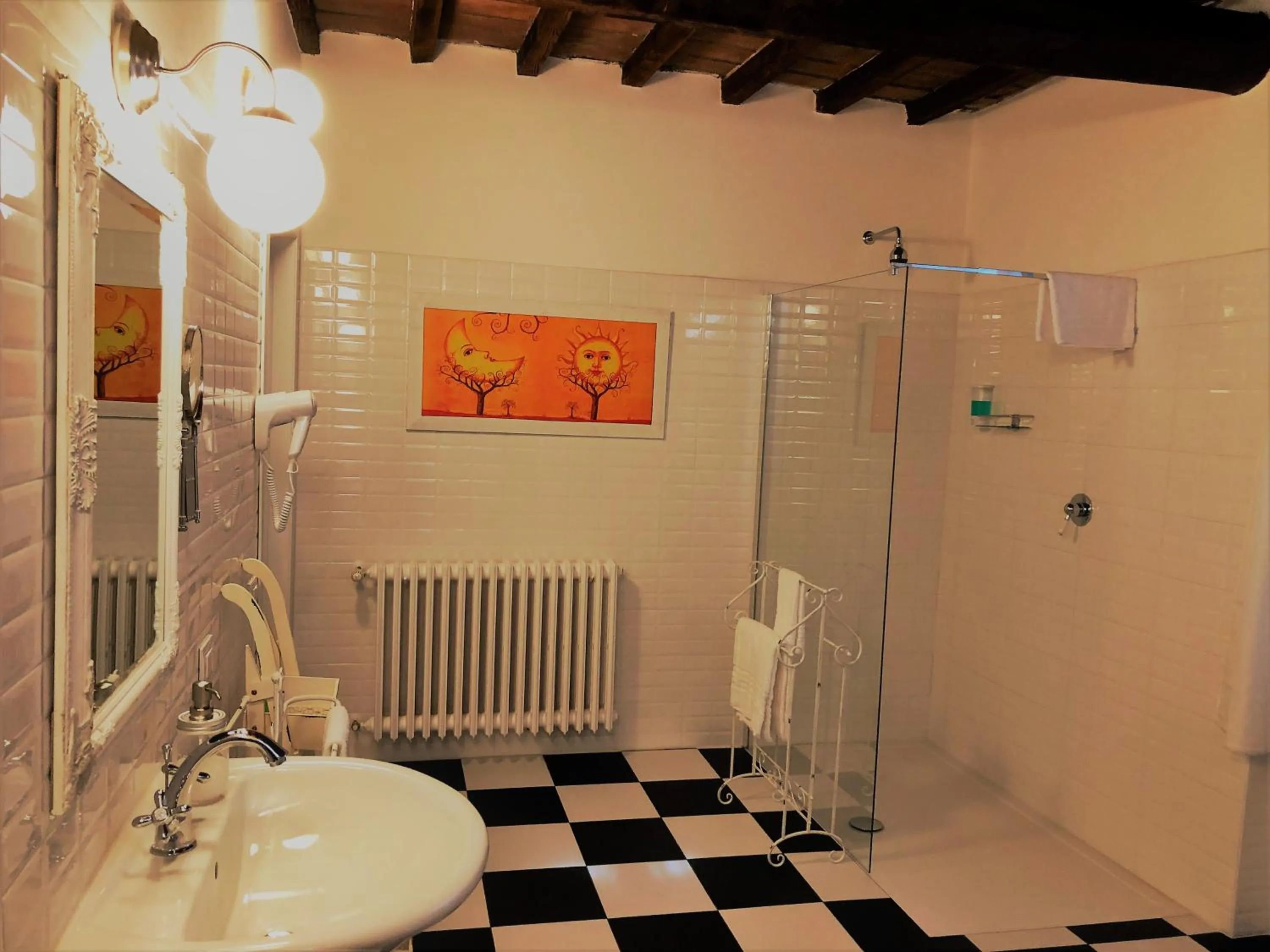 Bathroom in Il Contado -room and breakfast-