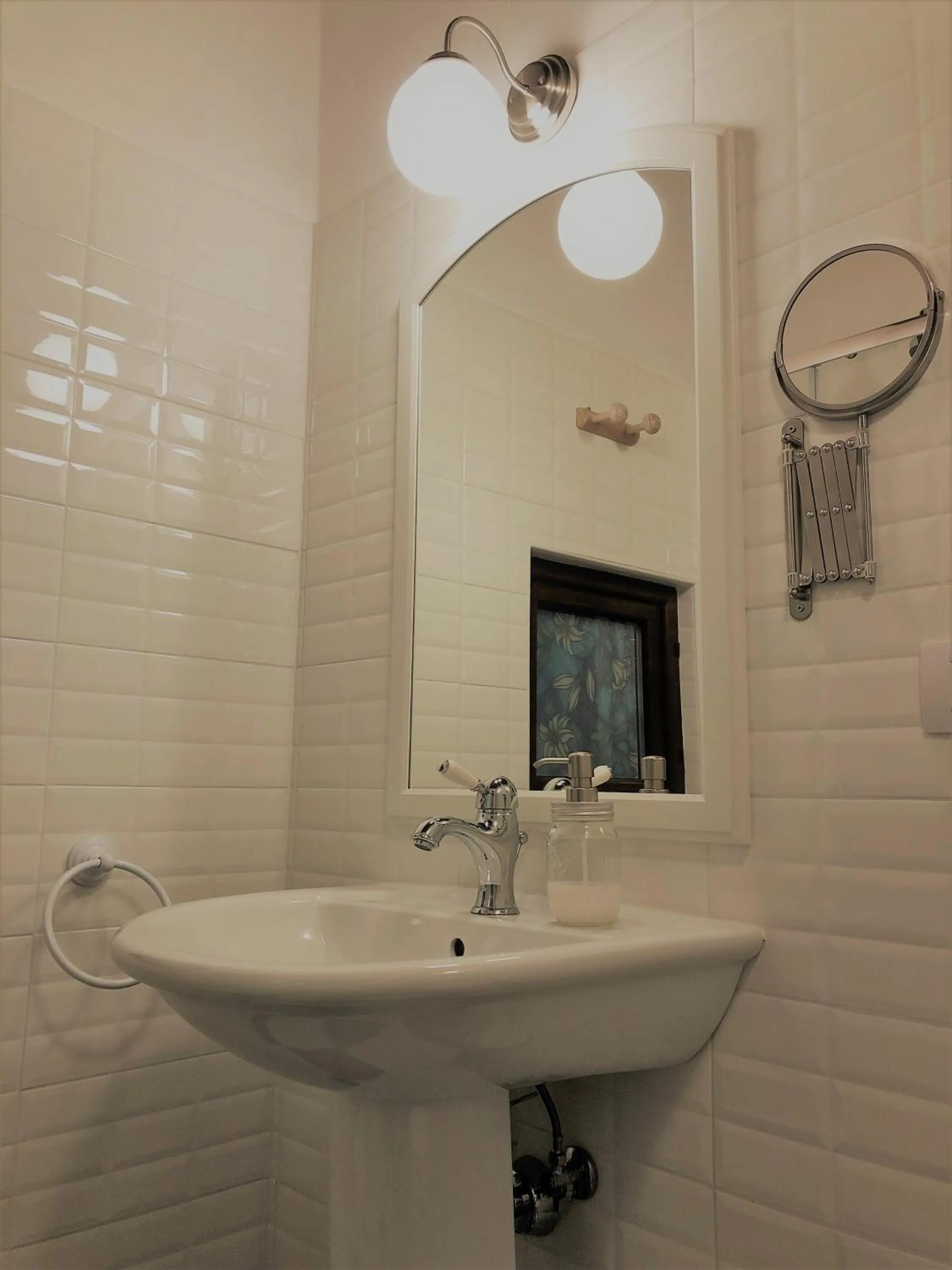 Bathroom in Il Contado -room and breakfast-