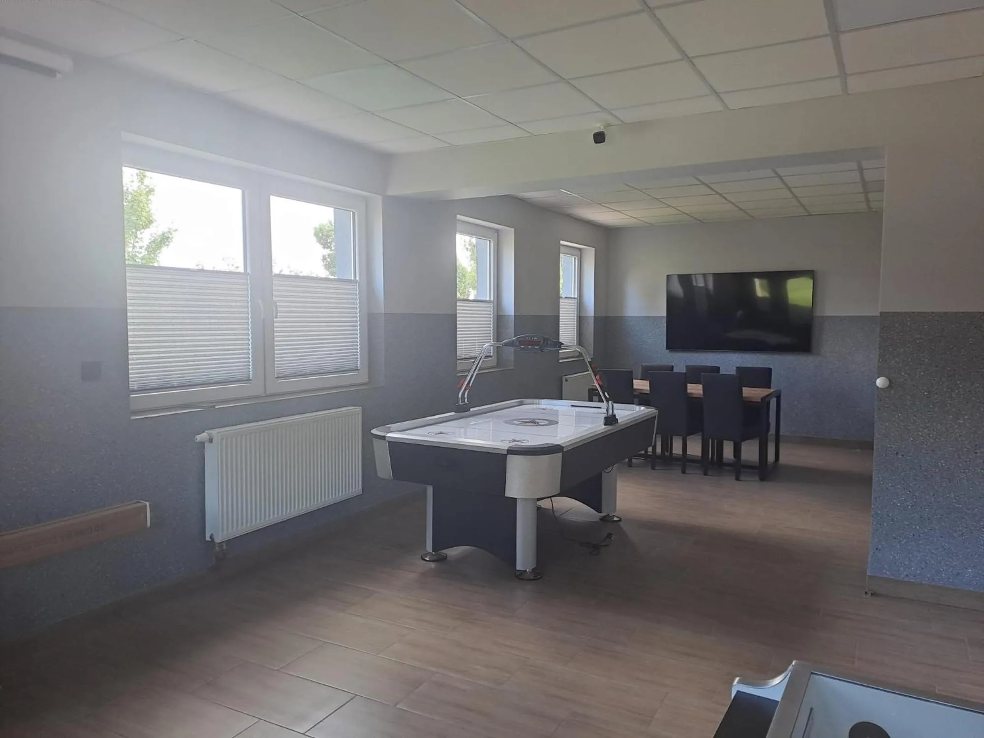 Communal lounge/ TV room in Dom Wycieczkowy "Na stadionie"