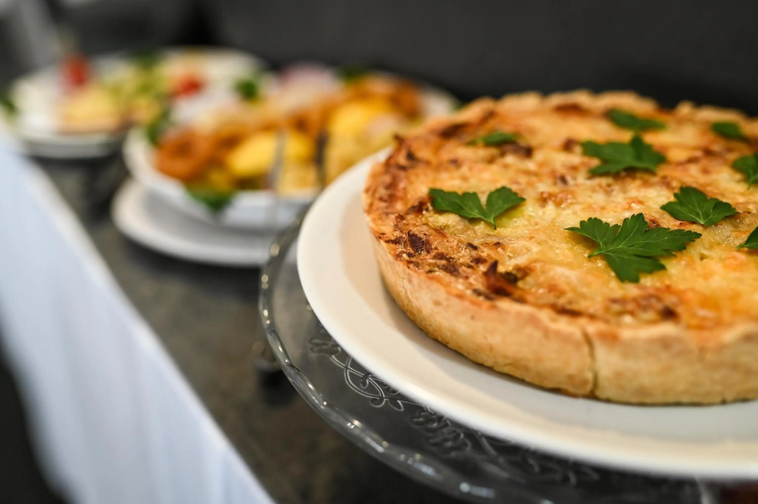 Restaurant/places to eat in Garni Hotel Dash