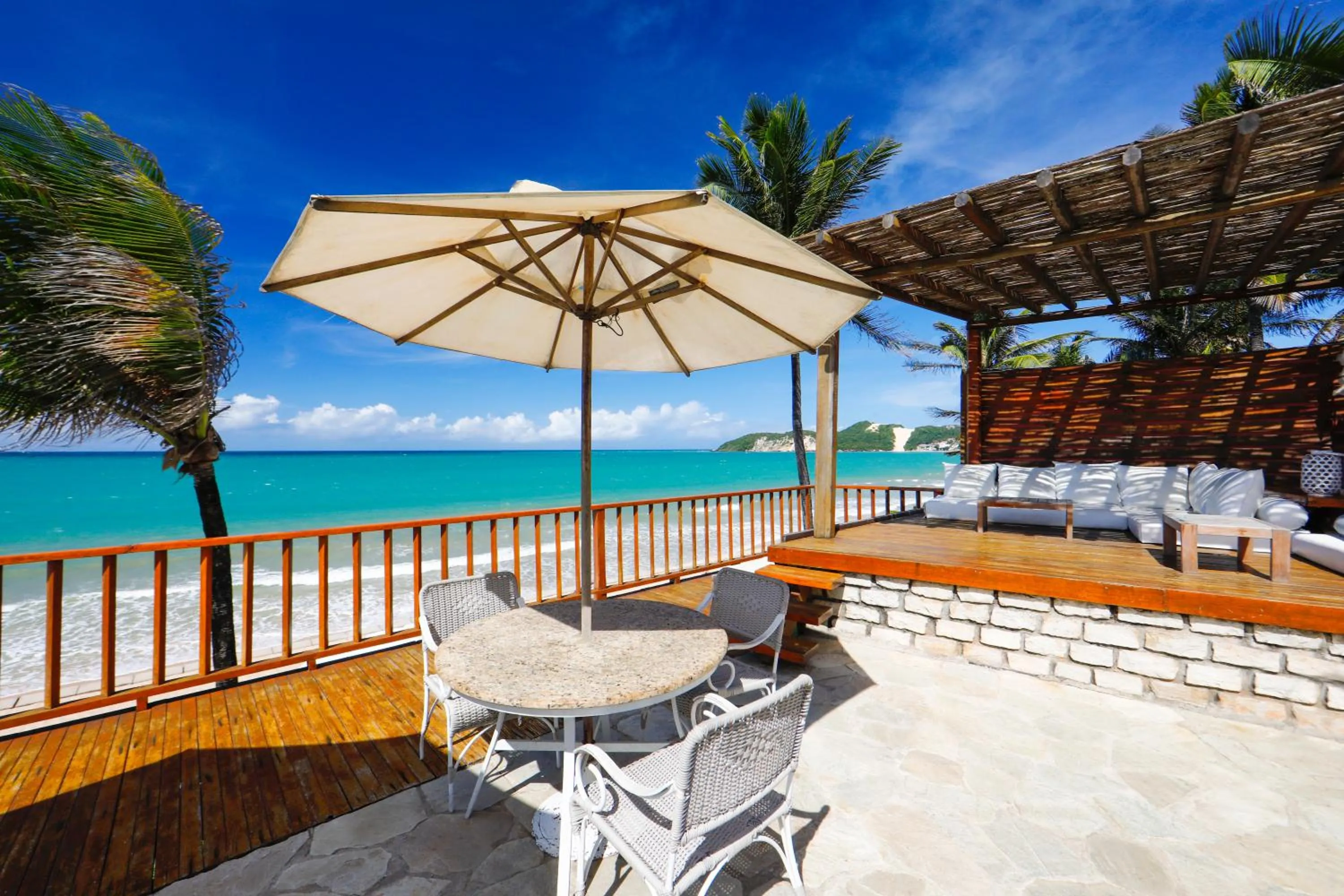 Area and facilities in Manary Praia Hotel