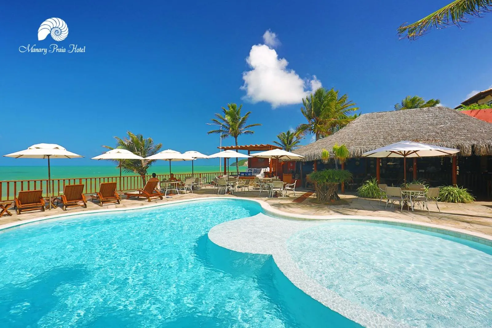 Pool view in Manary Praia Hotel