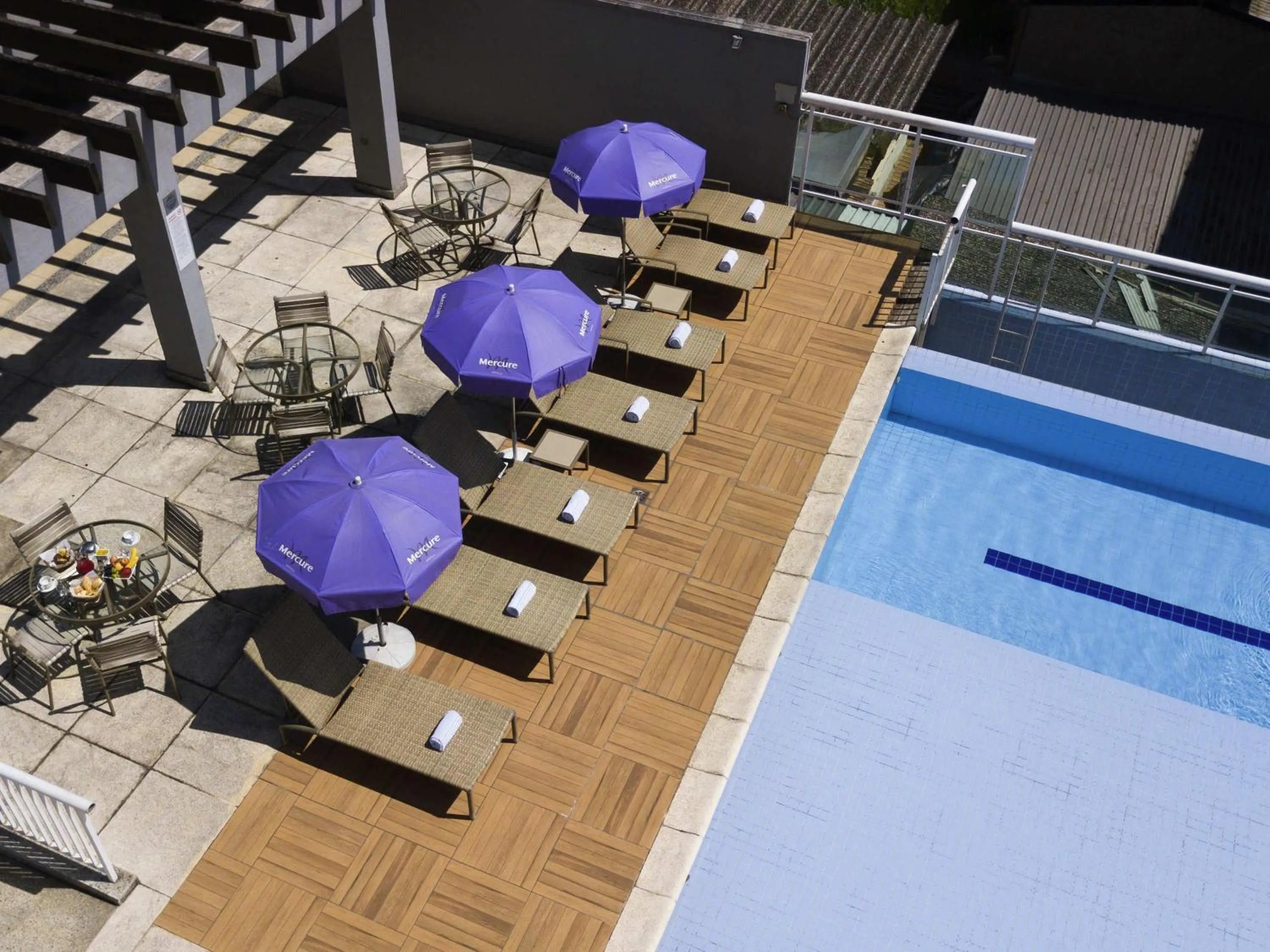 Pool view in Mercure Rio de Janeiro Nova Iguaçu
