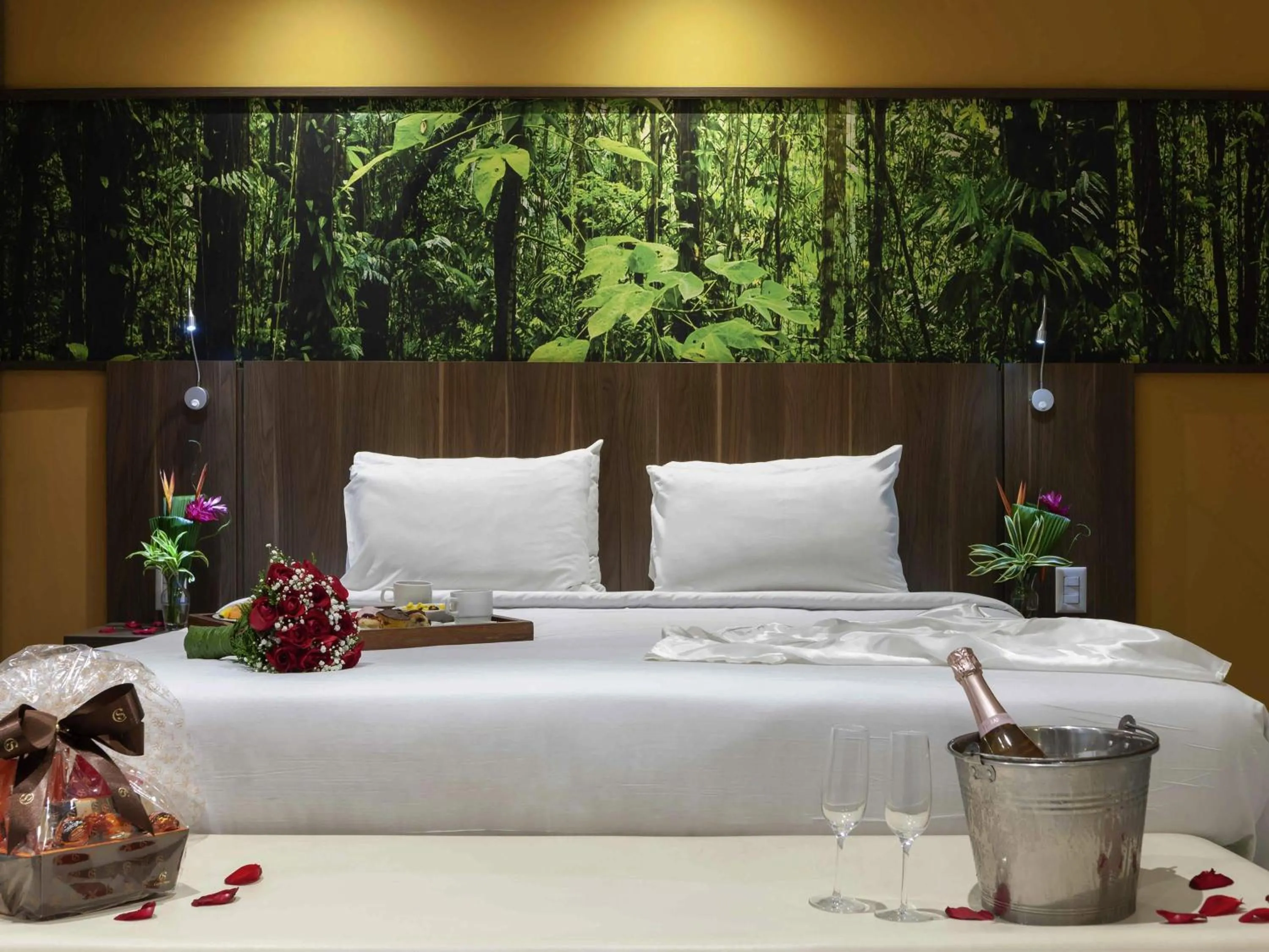 wedding, Bed in Mercure Rio de Janeiro Nova Iguaçu