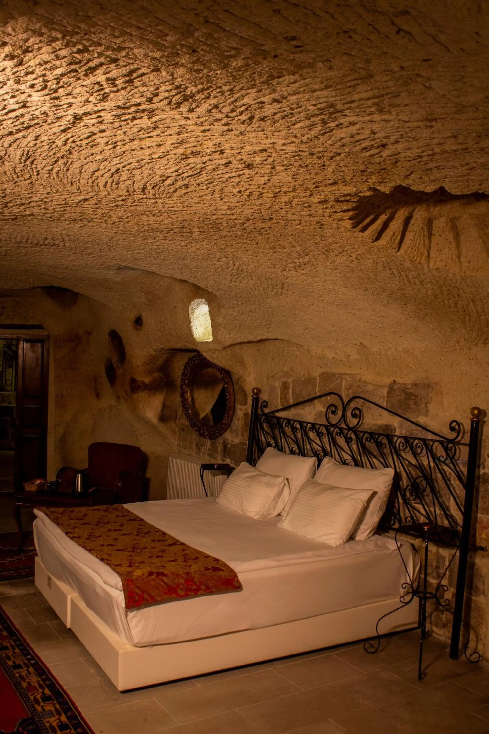 Bedroom, Bed in Cave Art Hotel Cappadocia