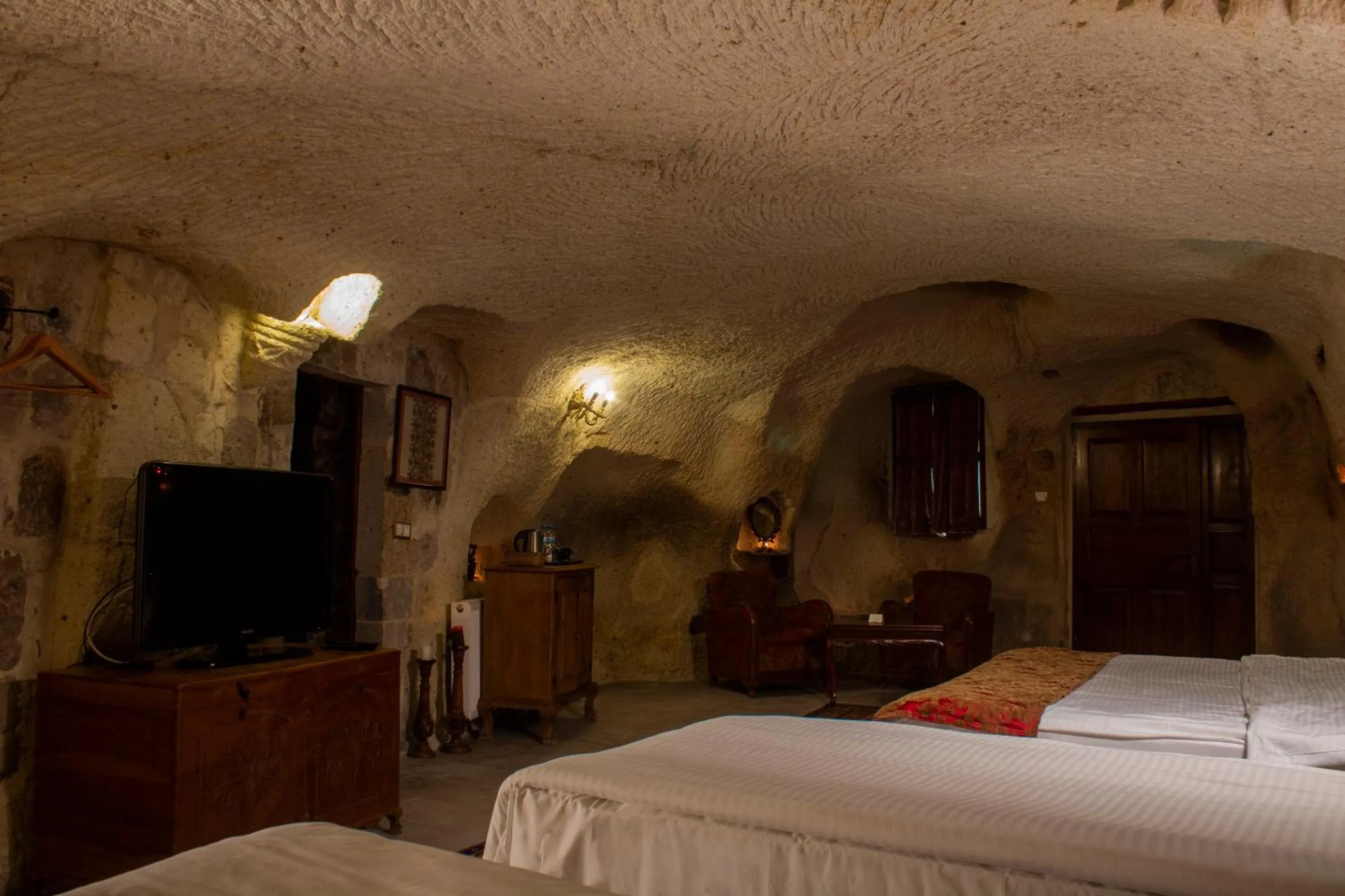 Photo of the whole room, Bed in Cave Art Hotel Cappadocia