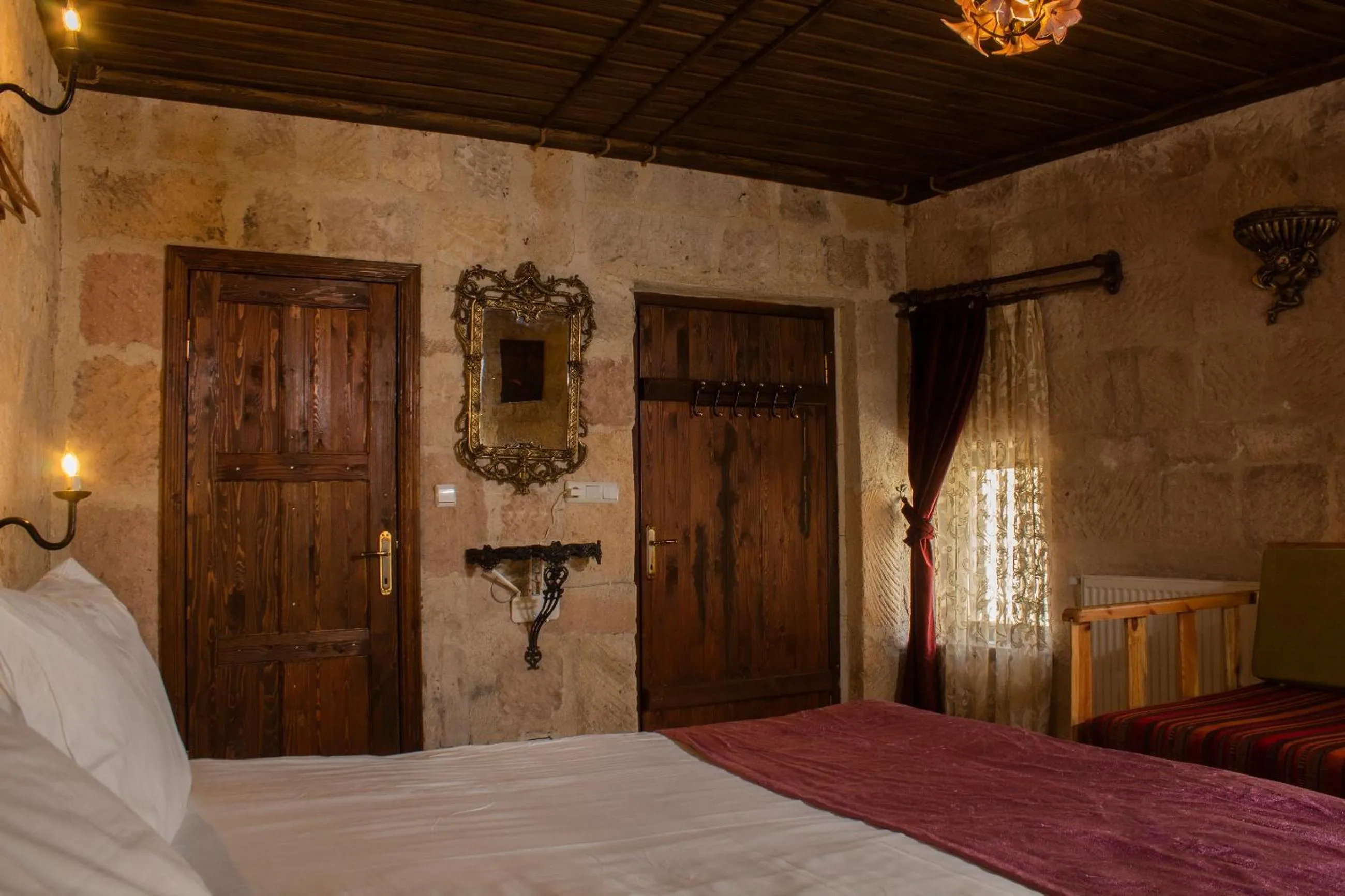 Photo of the whole room, Bed in Cave Art Hotel Cappadocia
