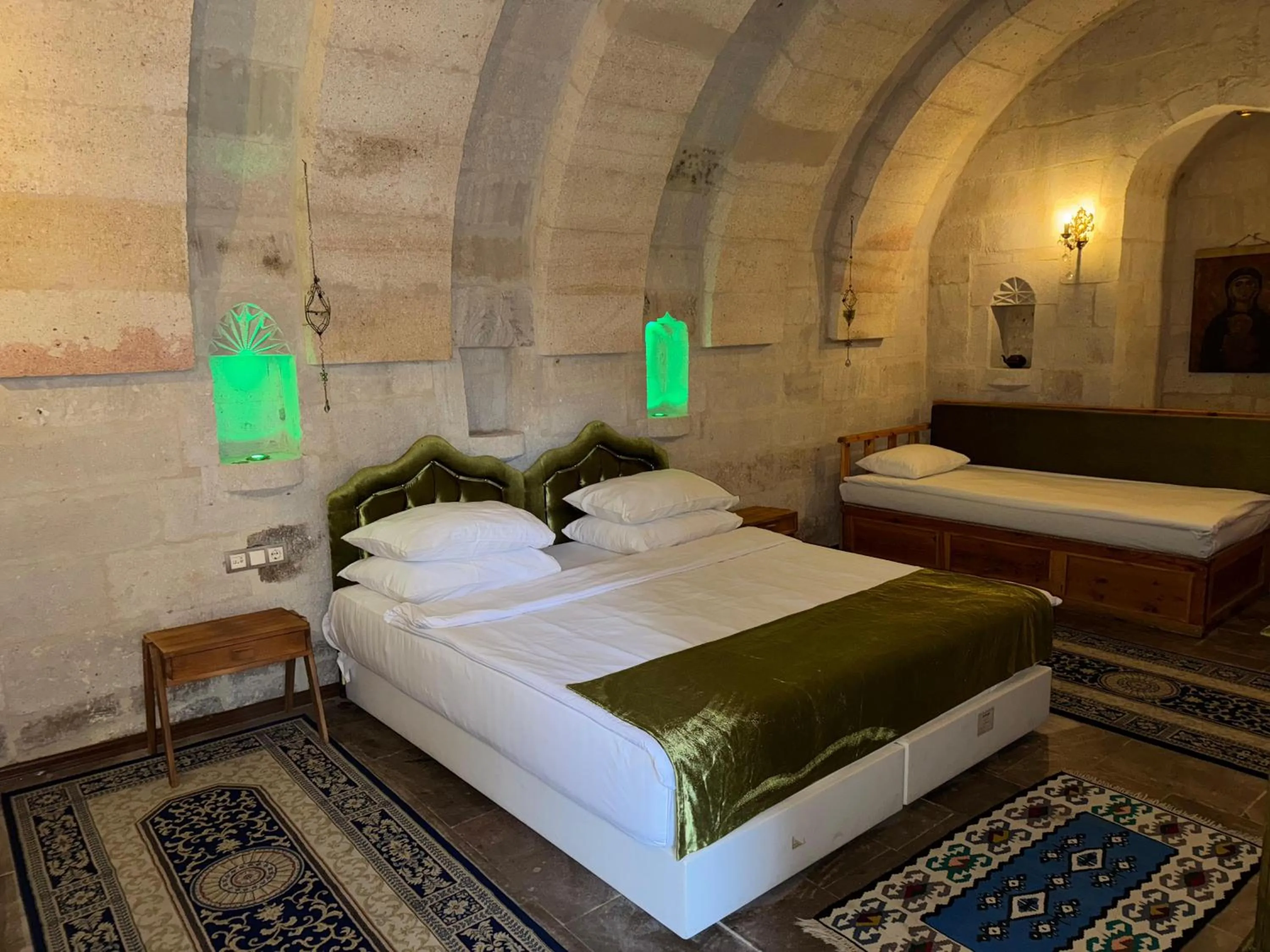Photo of the whole room, Bed in Cave Art Hotel Cappadocia