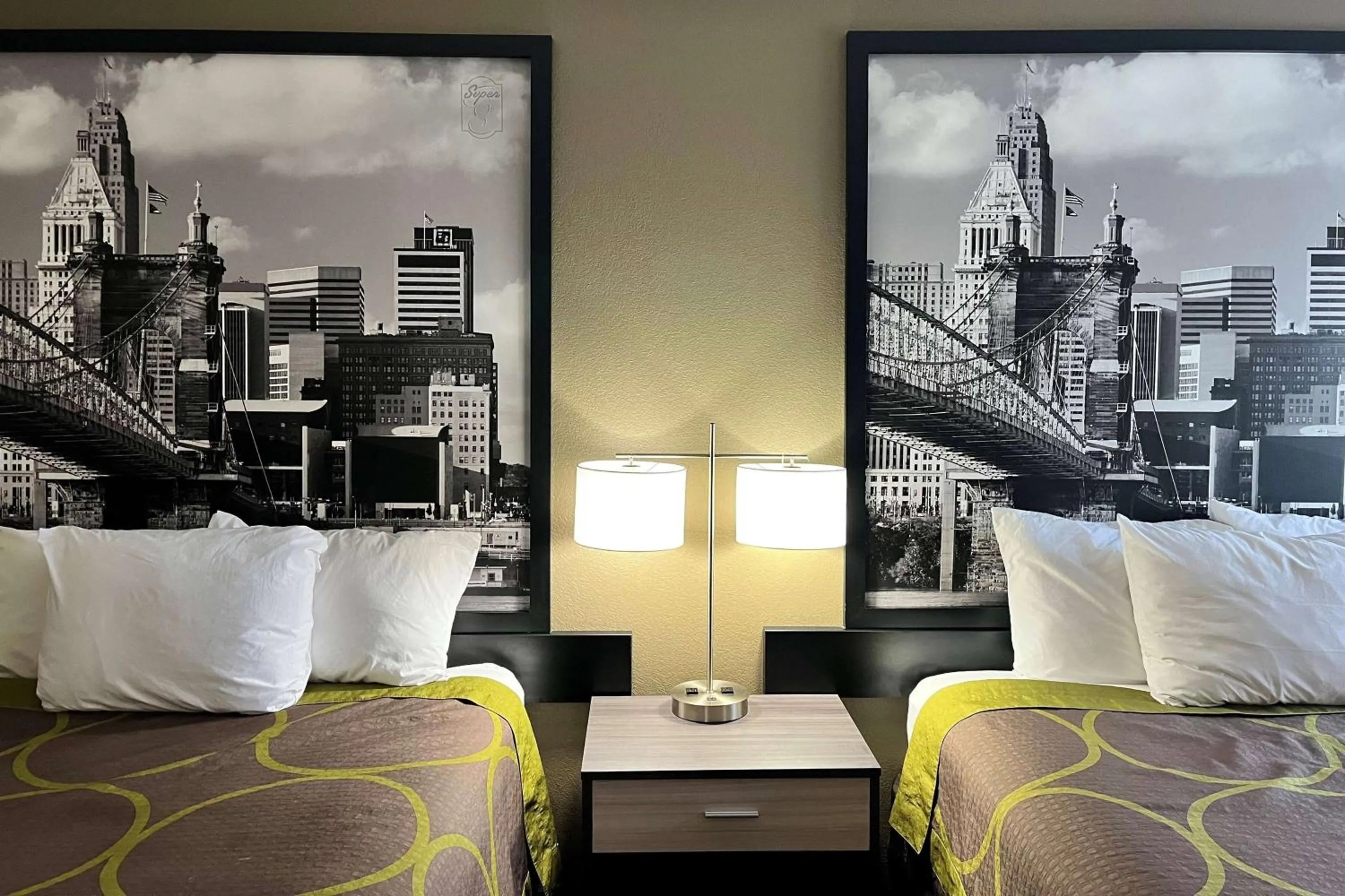 Photo of the whole room, Bed in Super 8 by Wyndham Harrison OH