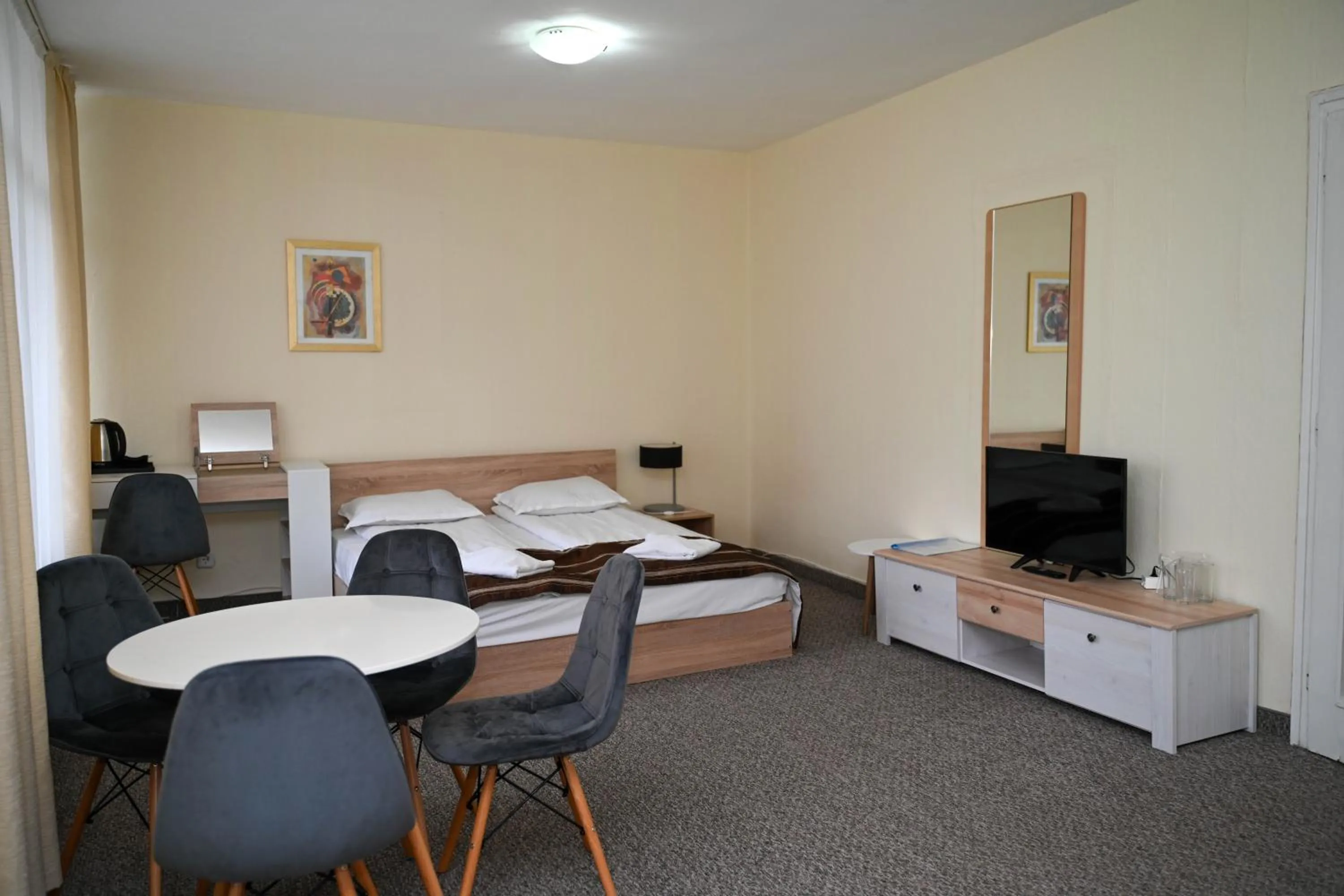 Bedroom, Bed in Hotel Borovets Edelweiss