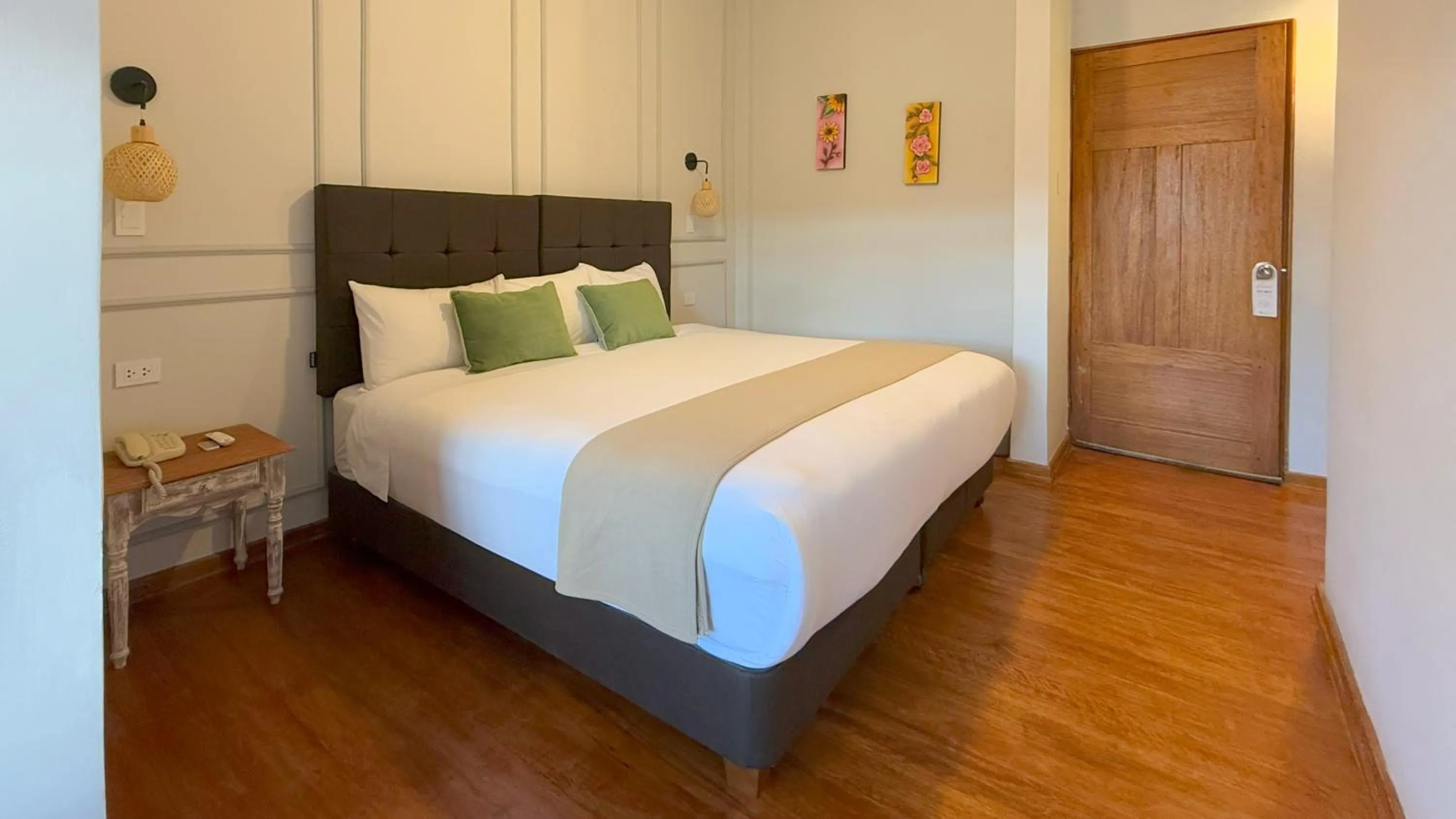Property building, Bed in Hotel Monasterio San Pedro