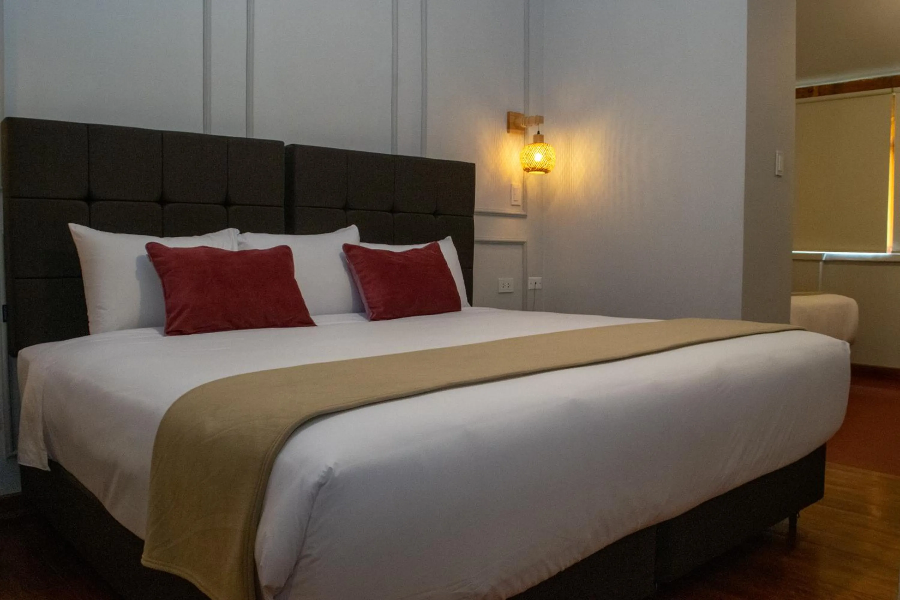 Property building, Bed in Hotel Monasterio San Pedro