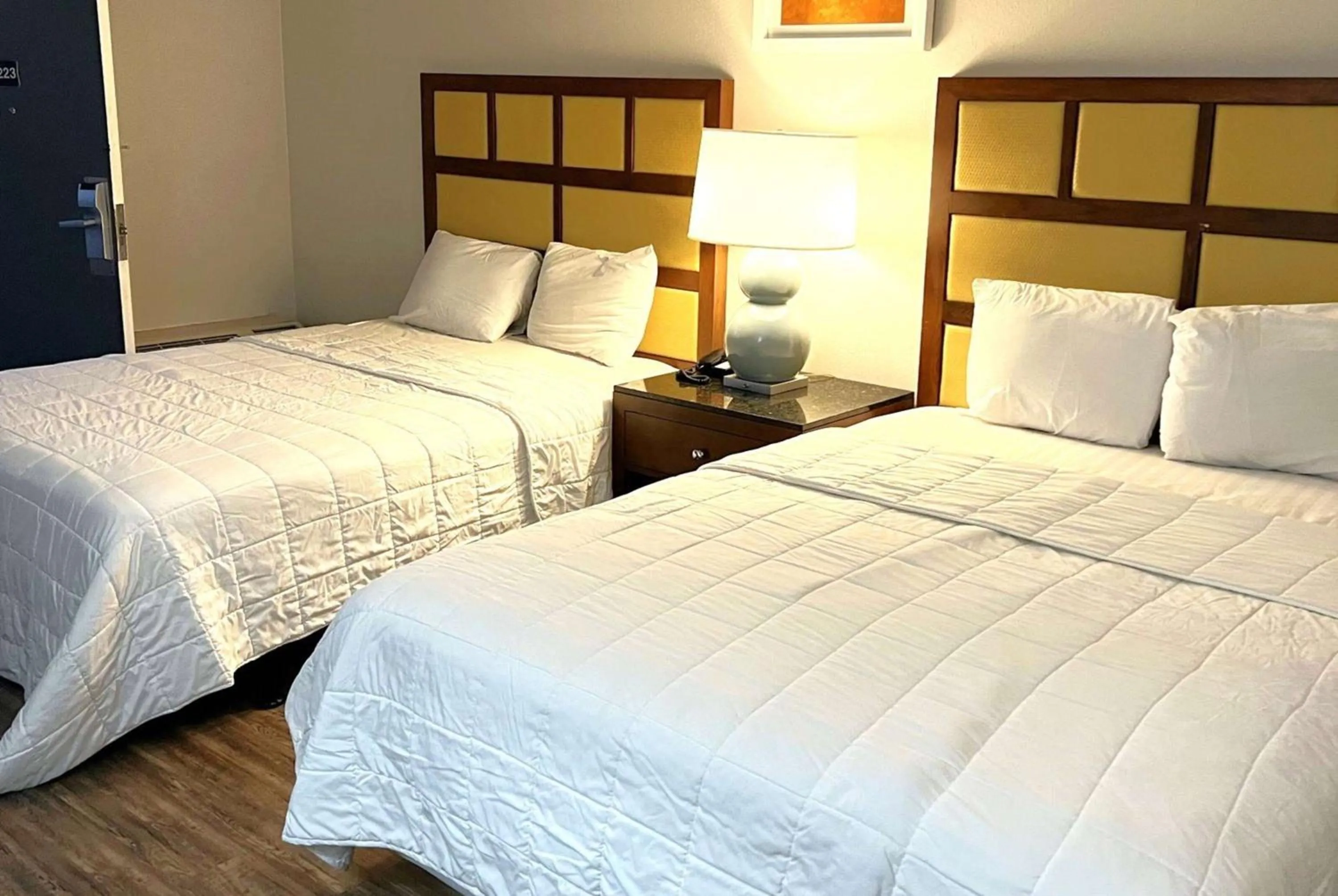 Photo of the whole room, Bed in Baymont Inn and Suites by Wyndham Columbus / Near OSU