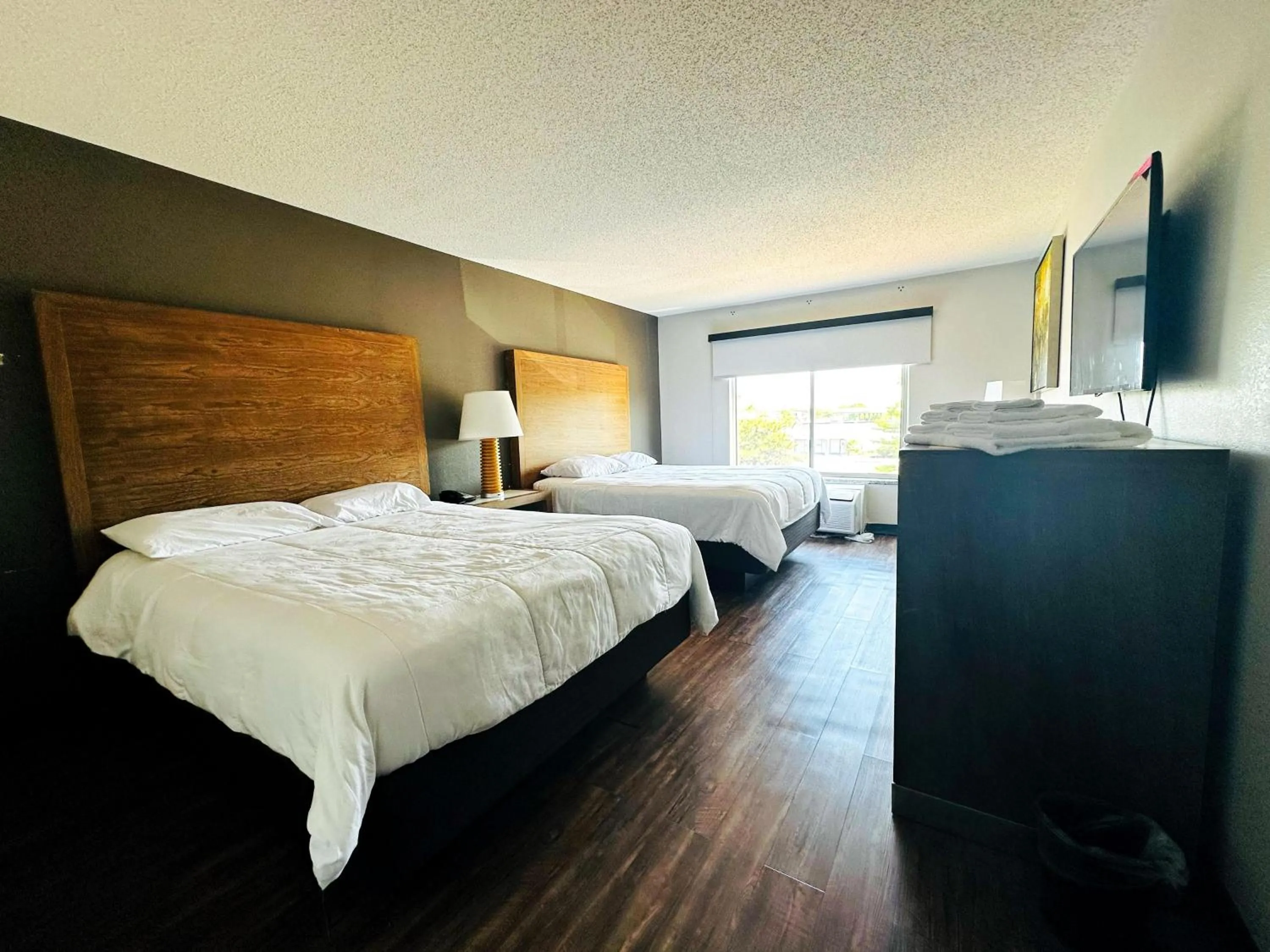 Bed in Baymont Inn and Suites by Wyndham Columbus / Near OSU