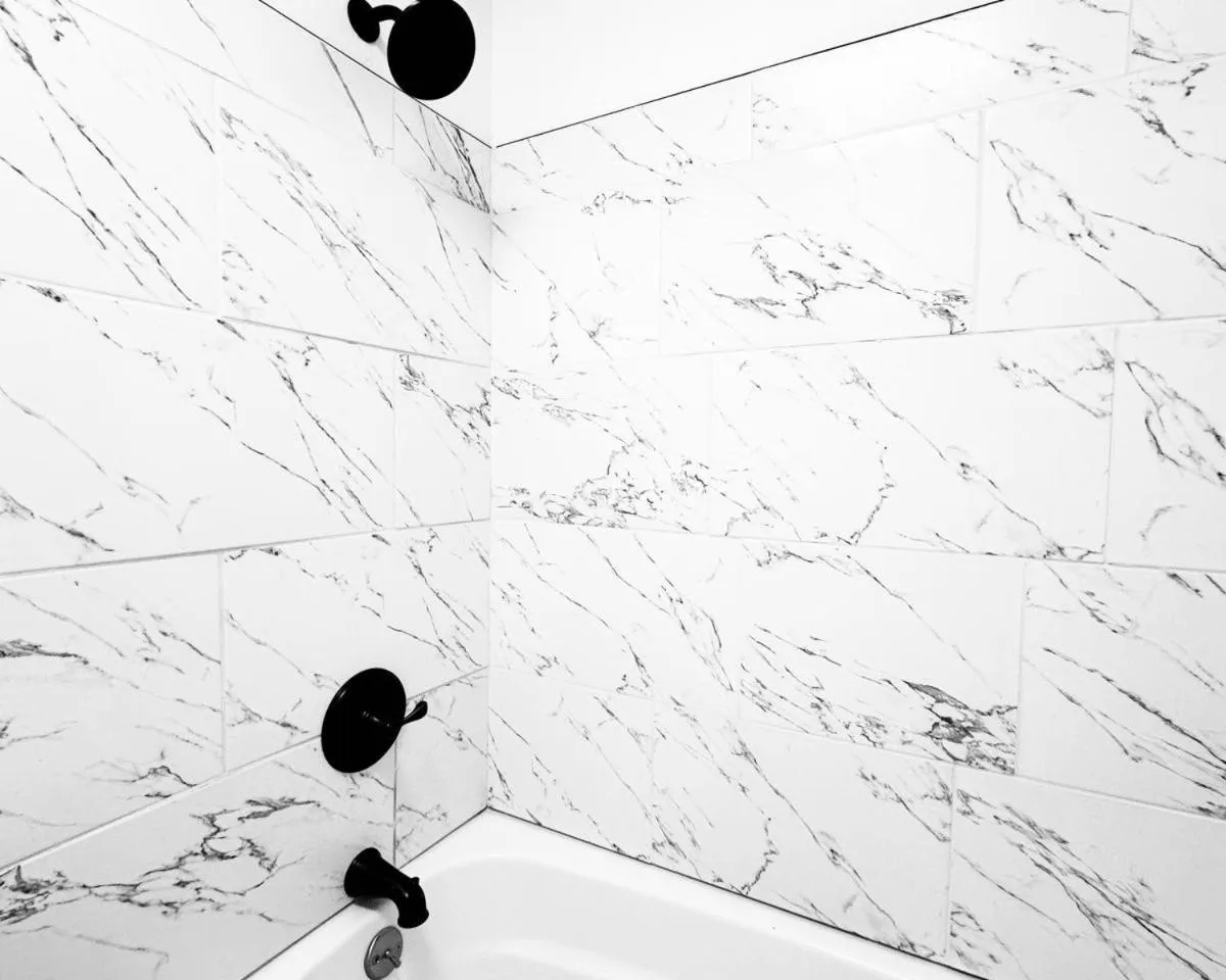 Bathroom in Baymont Inn and Suites by Wyndham Columbus / Near OSU